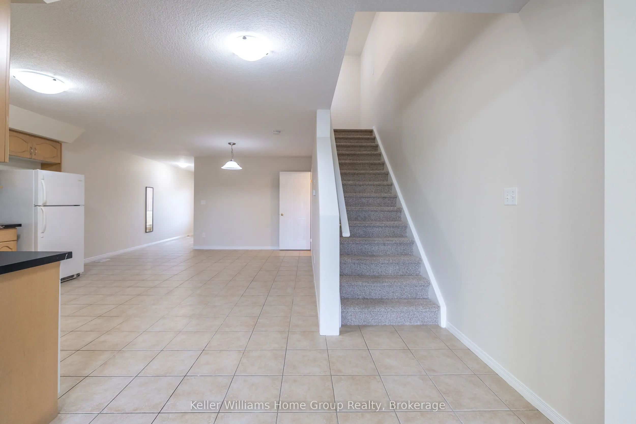 42 HASLER Crescent