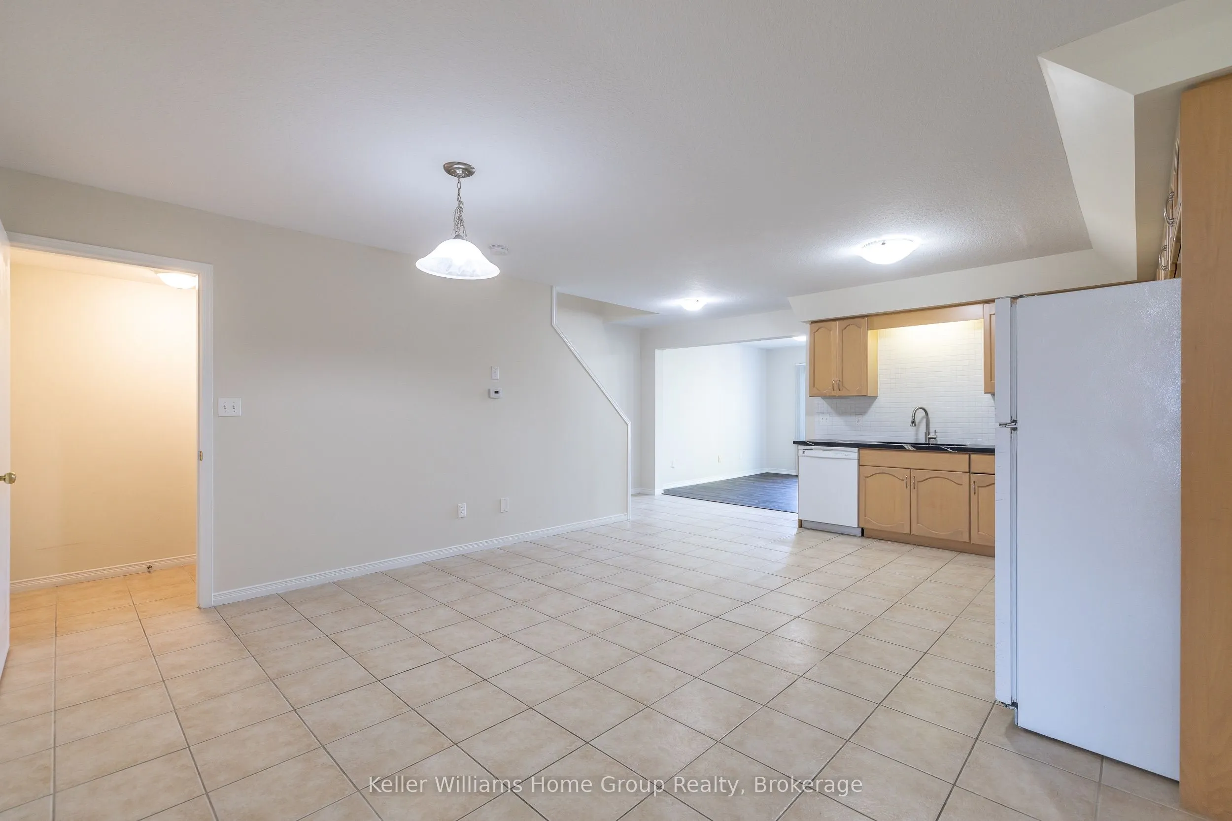 42 HASLER Crescent