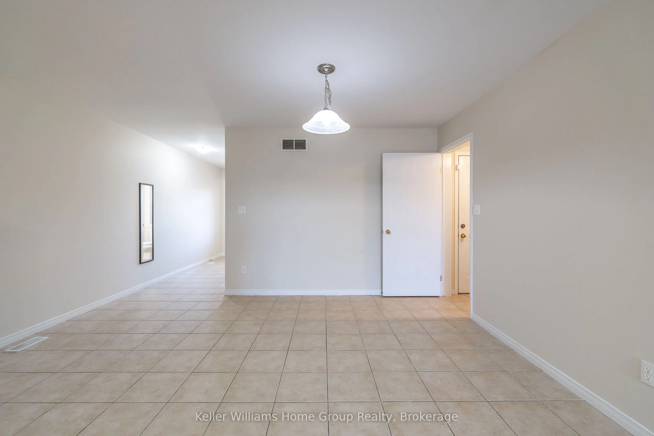 42 HASLER Crescent
