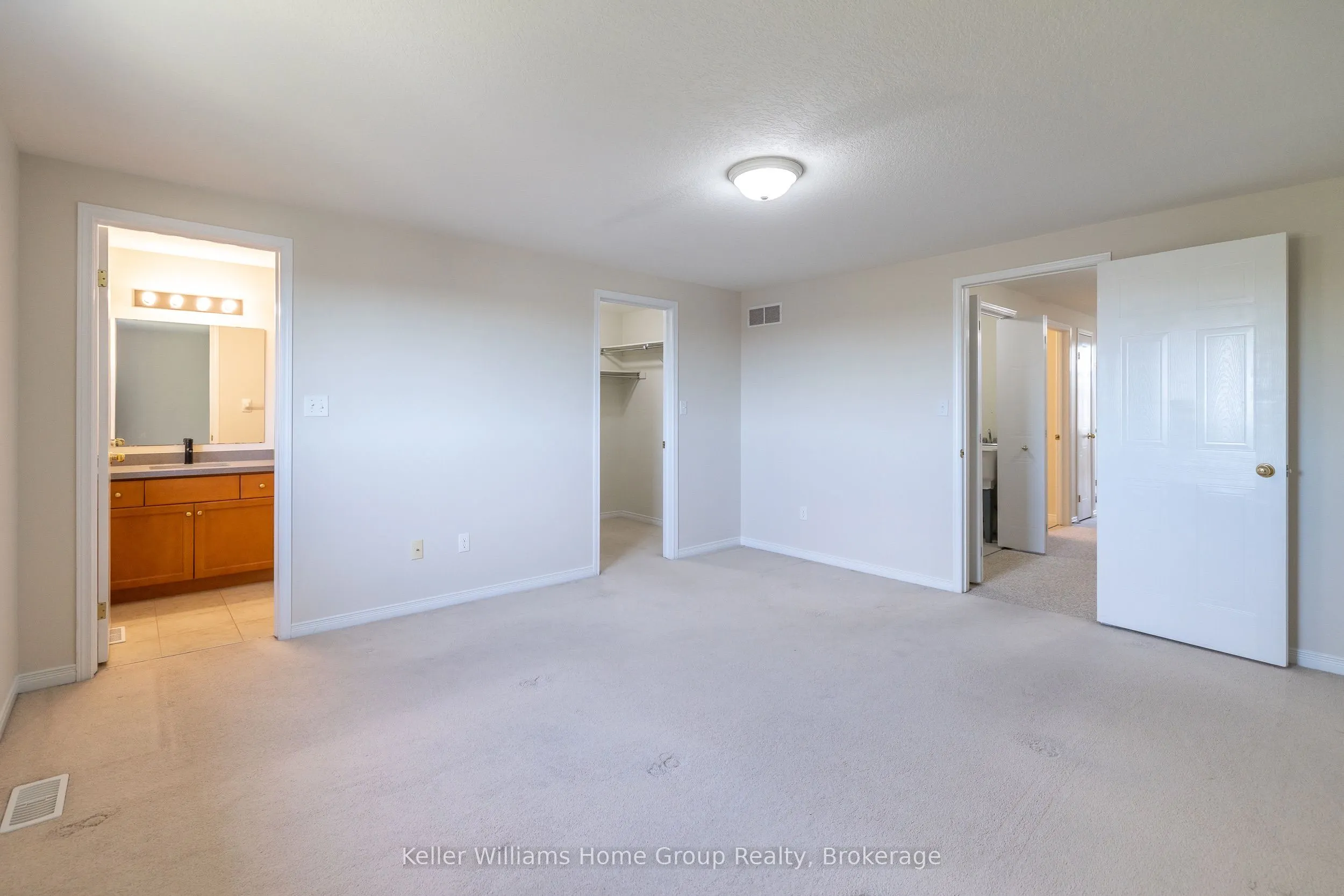 42 HASLER Crescent