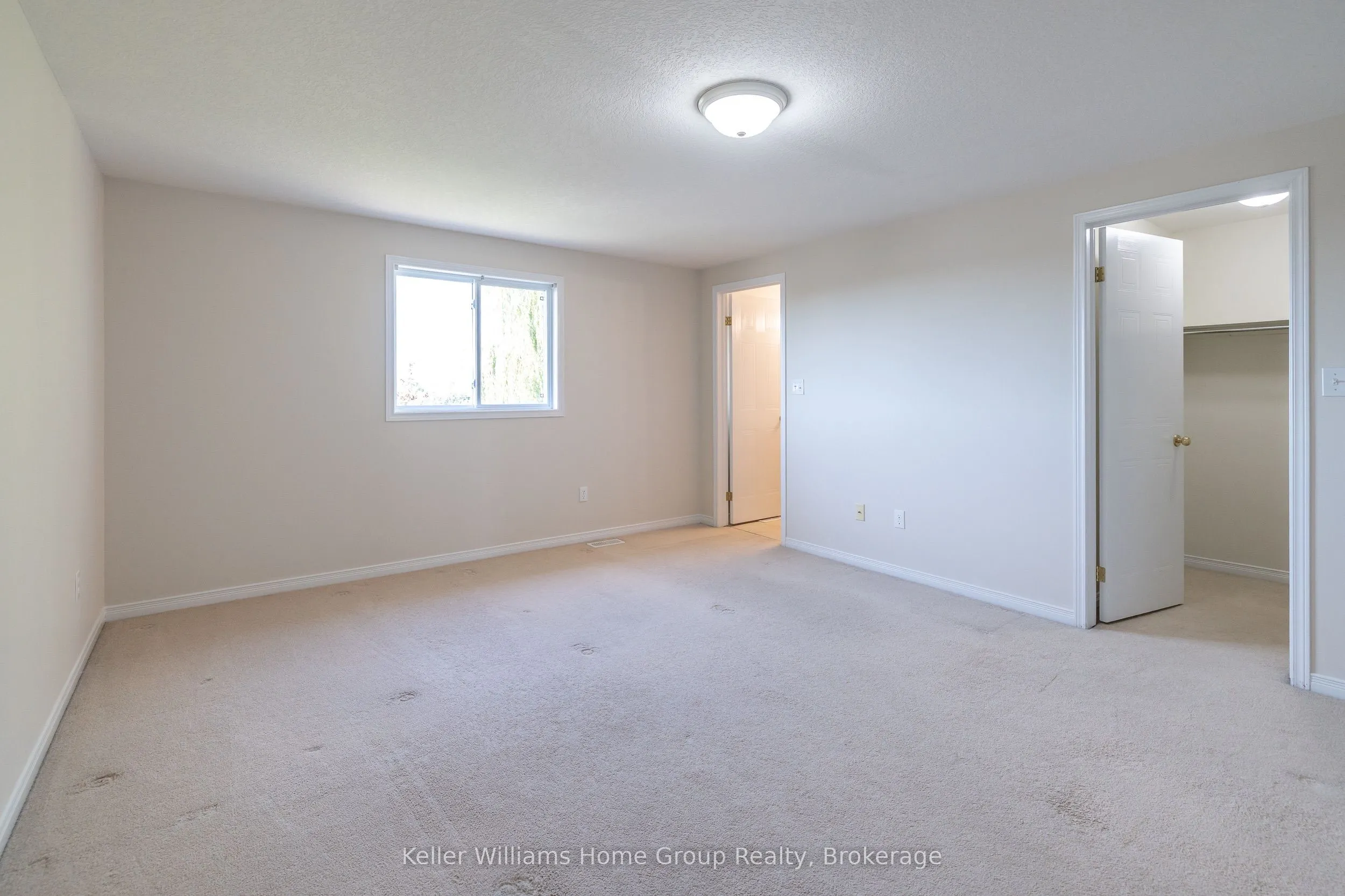 42 HASLER Crescent