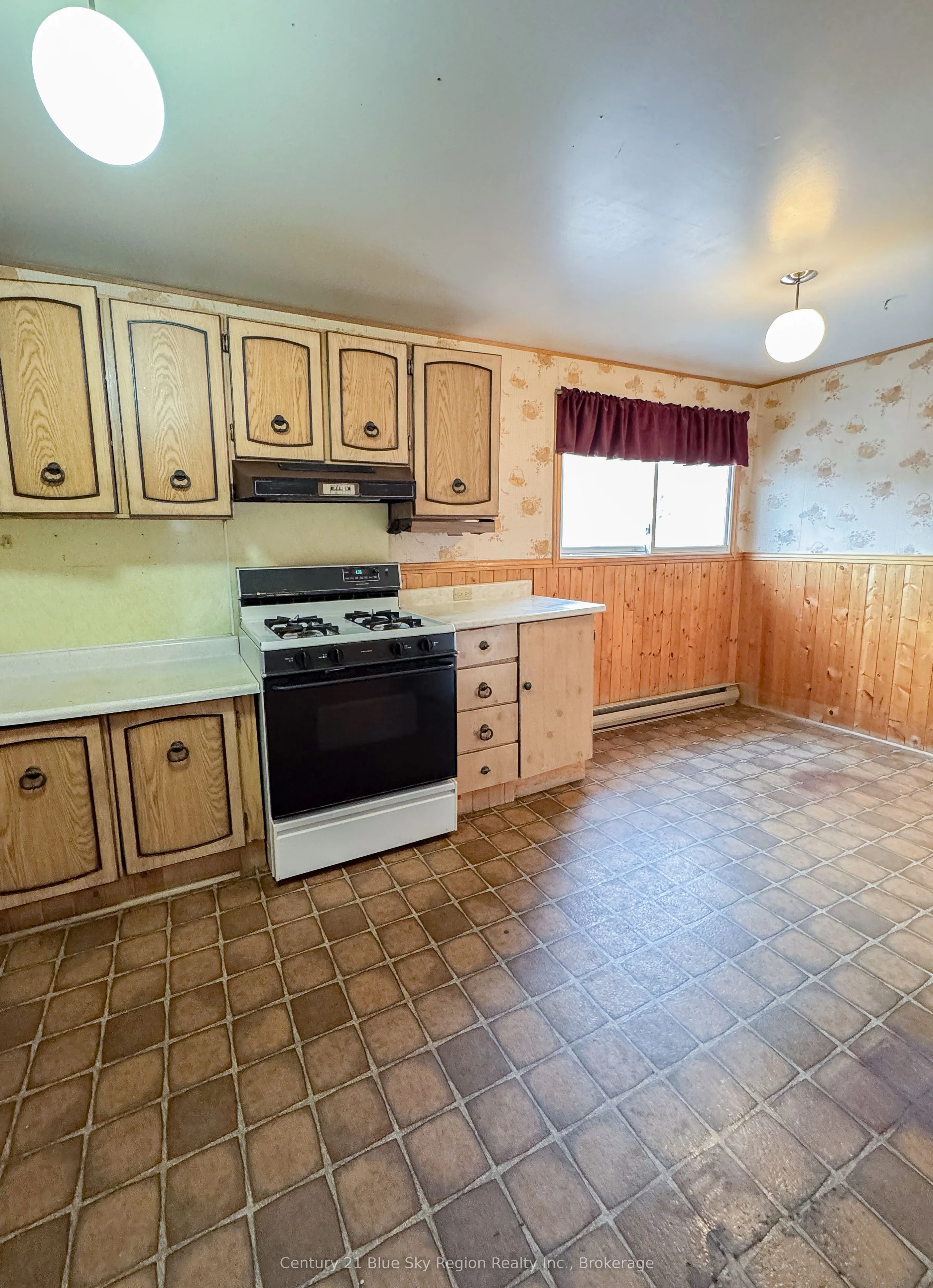 644 Lakeshore Drive, #24