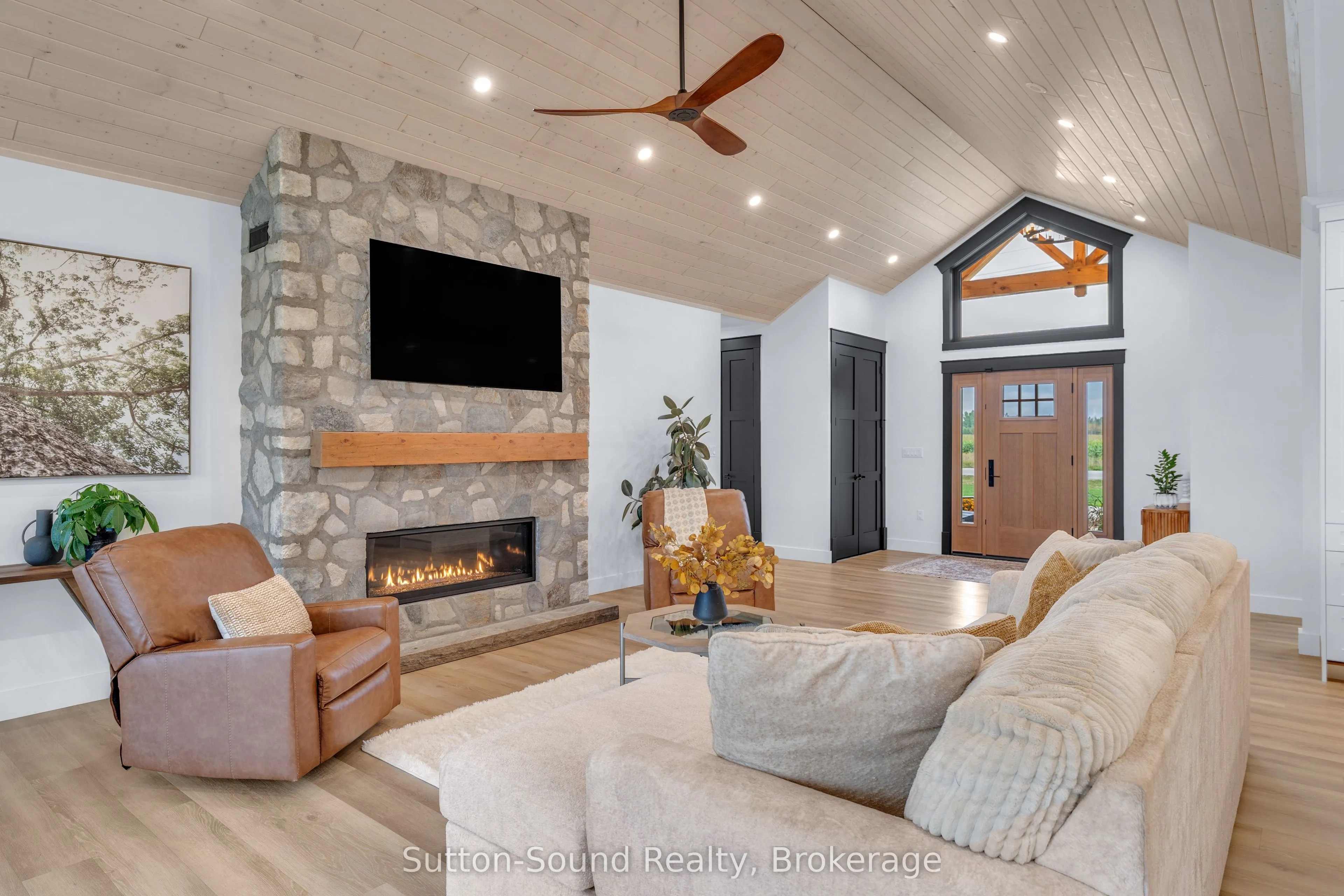 401091 Grey Road 17