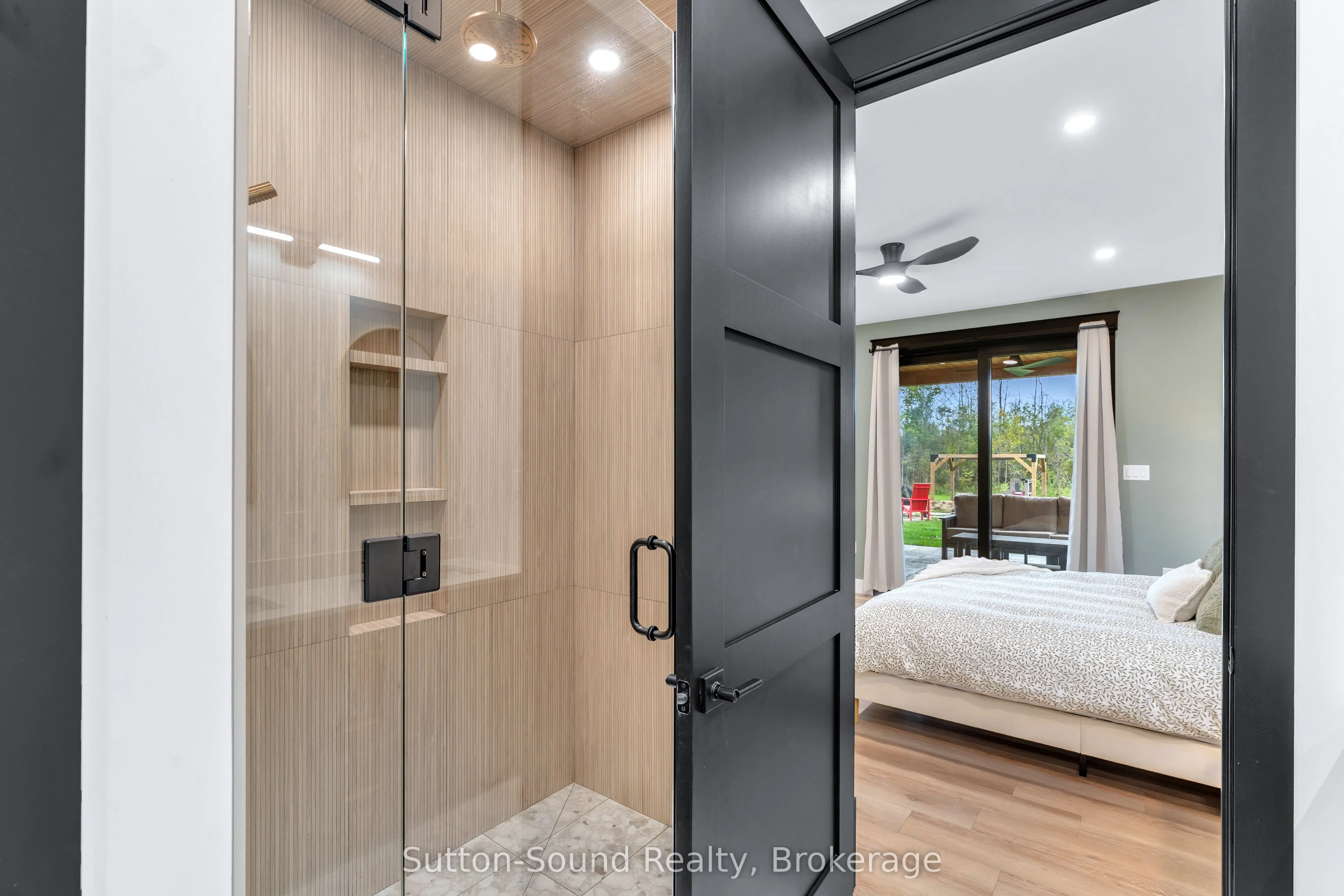 401091 Grey Road 17