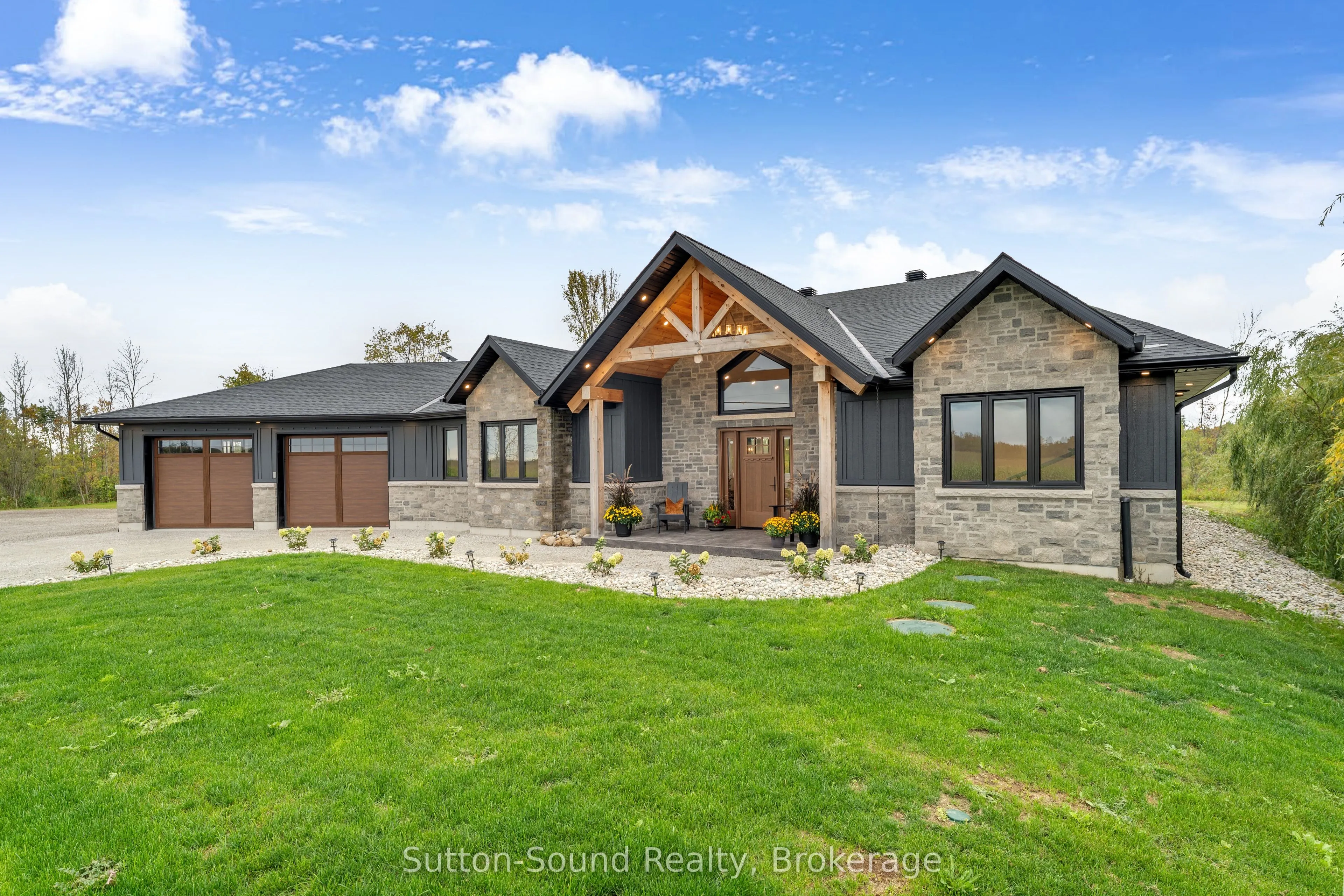 401091 Grey Road 17