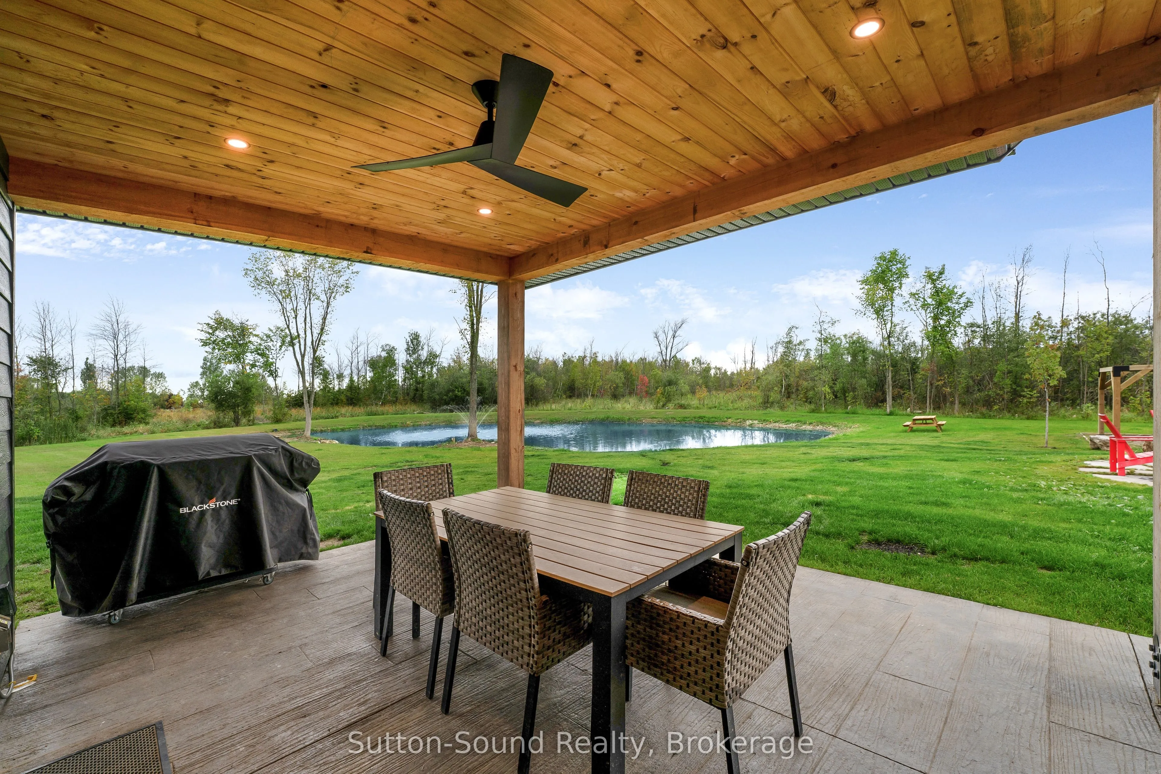 401091 Grey Road 17