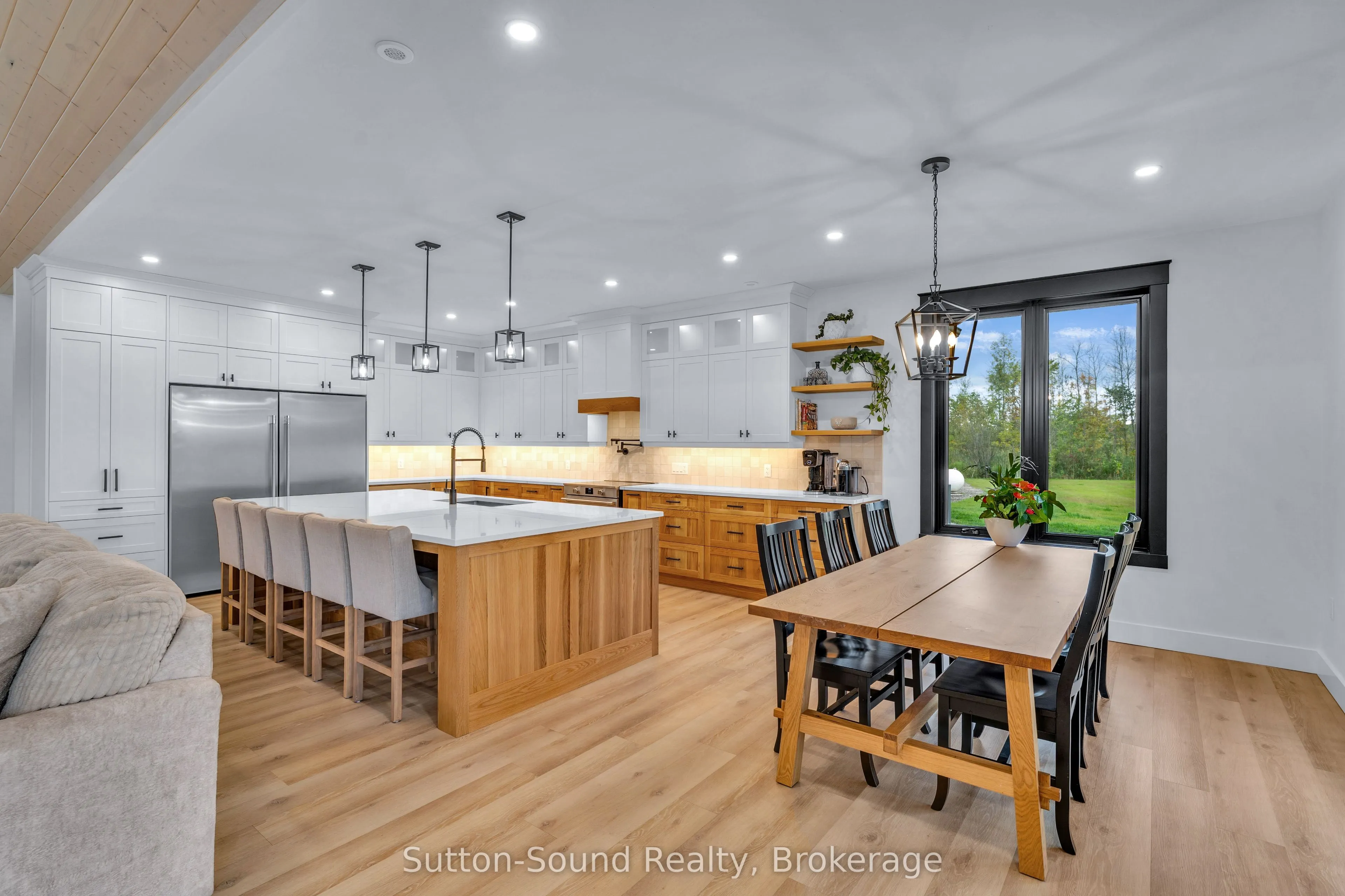 401091 Grey Road 17