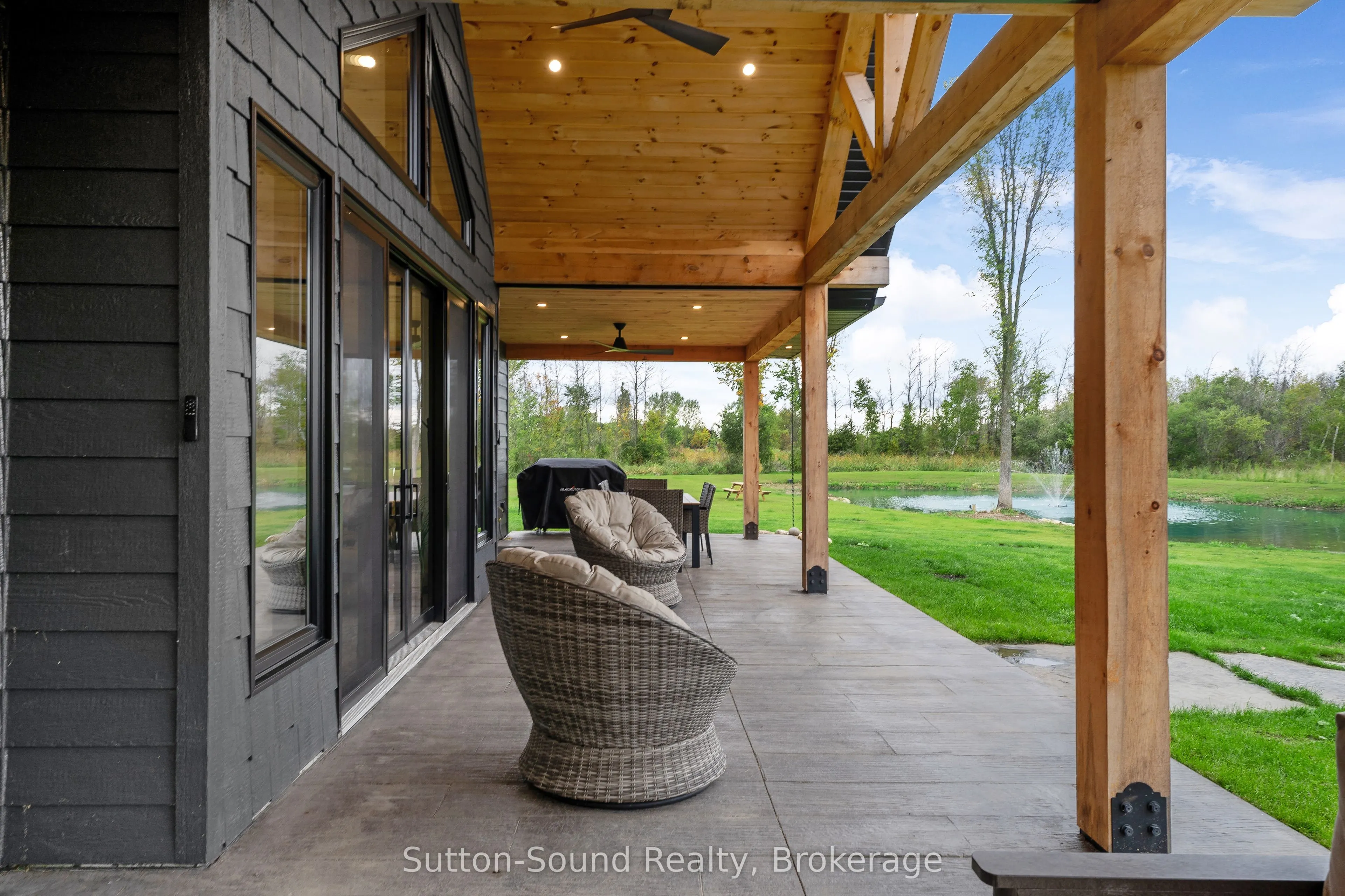 401091 Grey Road 17