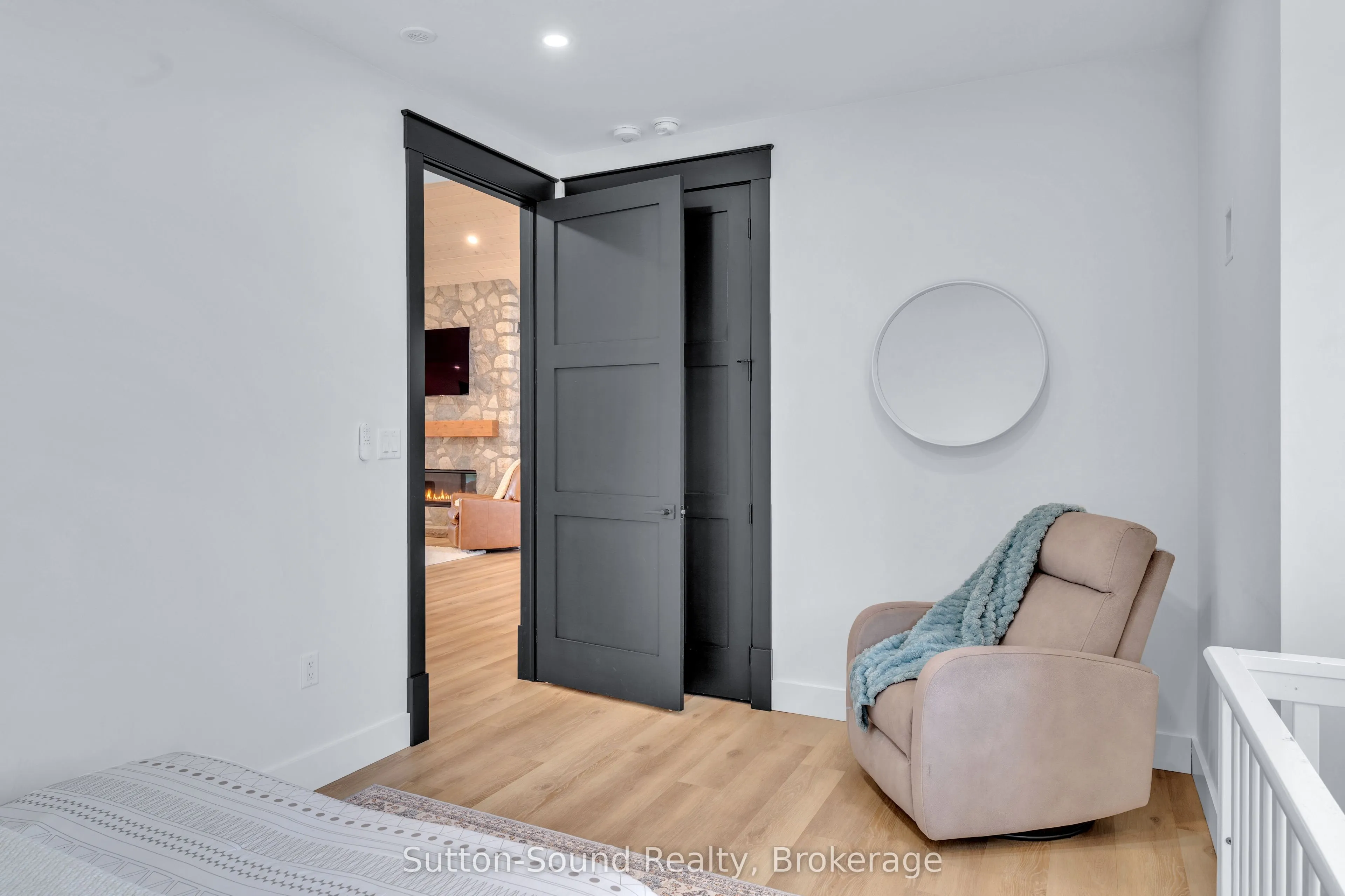401091 Grey Road 17