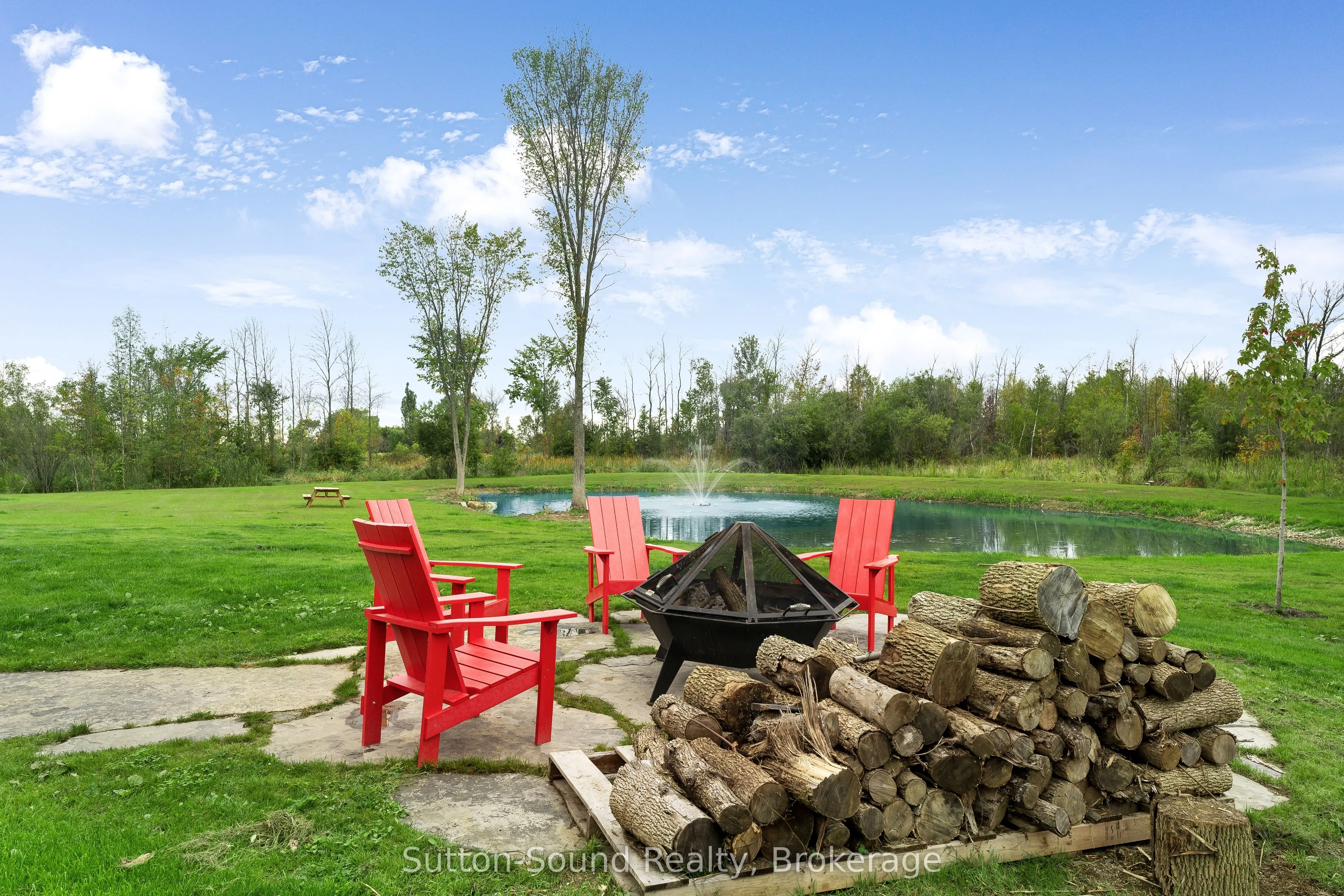 401091 Grey Road 17