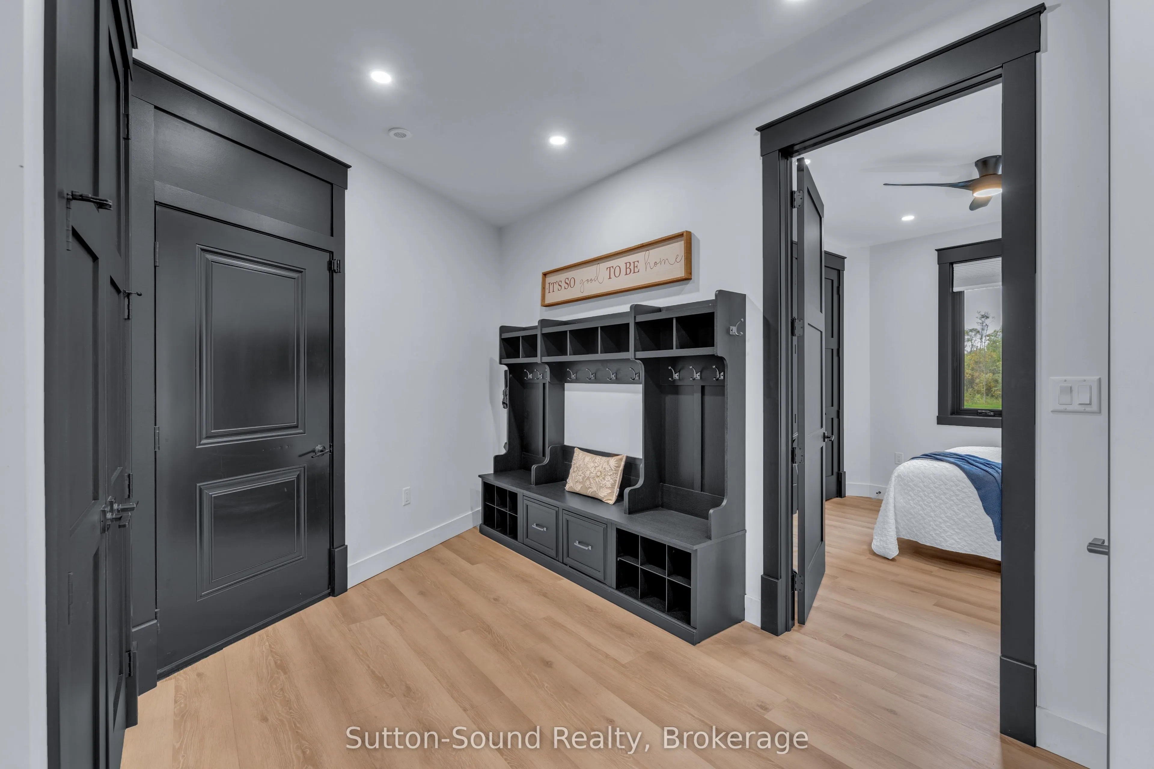 401091 Grey Road 17
