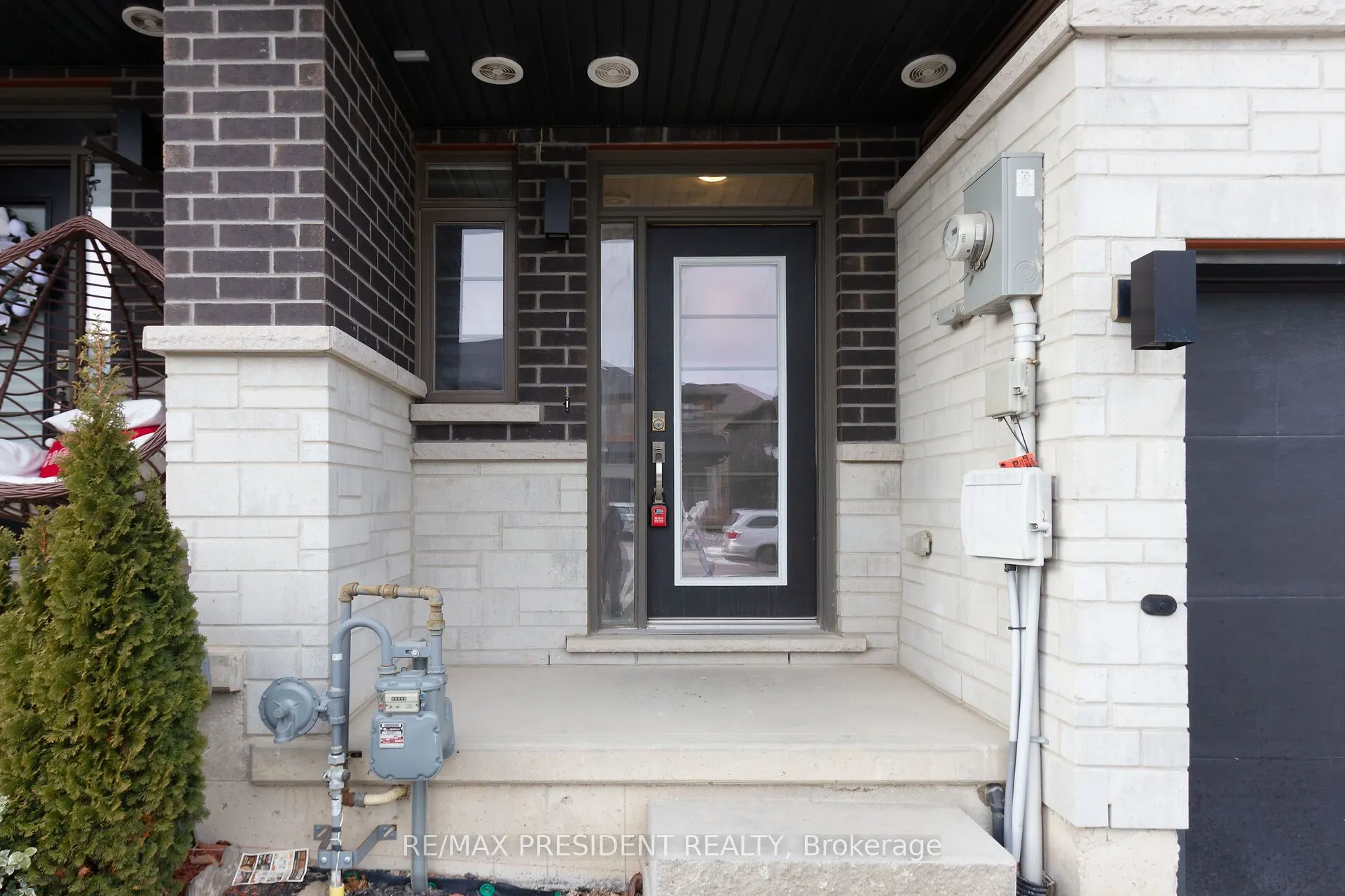 25 Greenwich Avenue