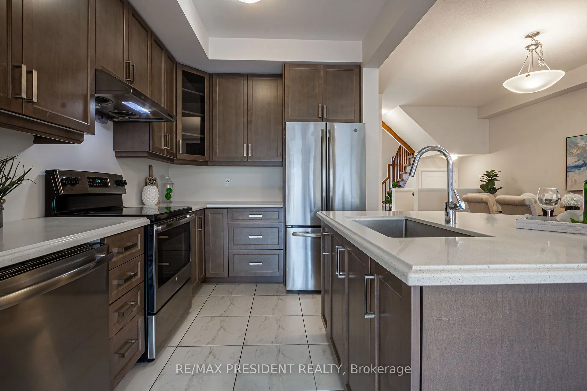 25 Greenwich Avenue