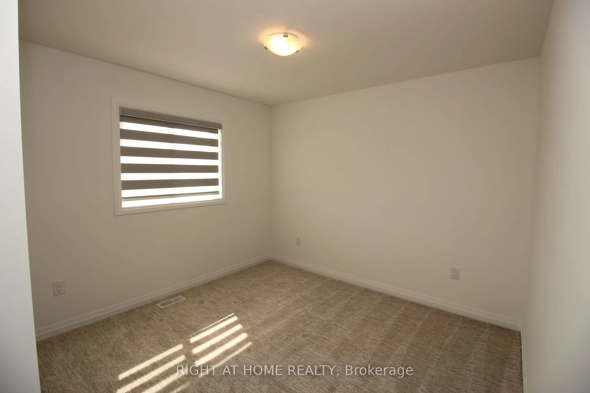 136 Alicia Crescent