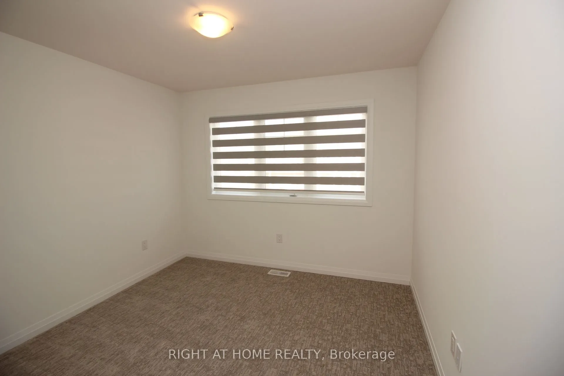136 Alicia Crescent