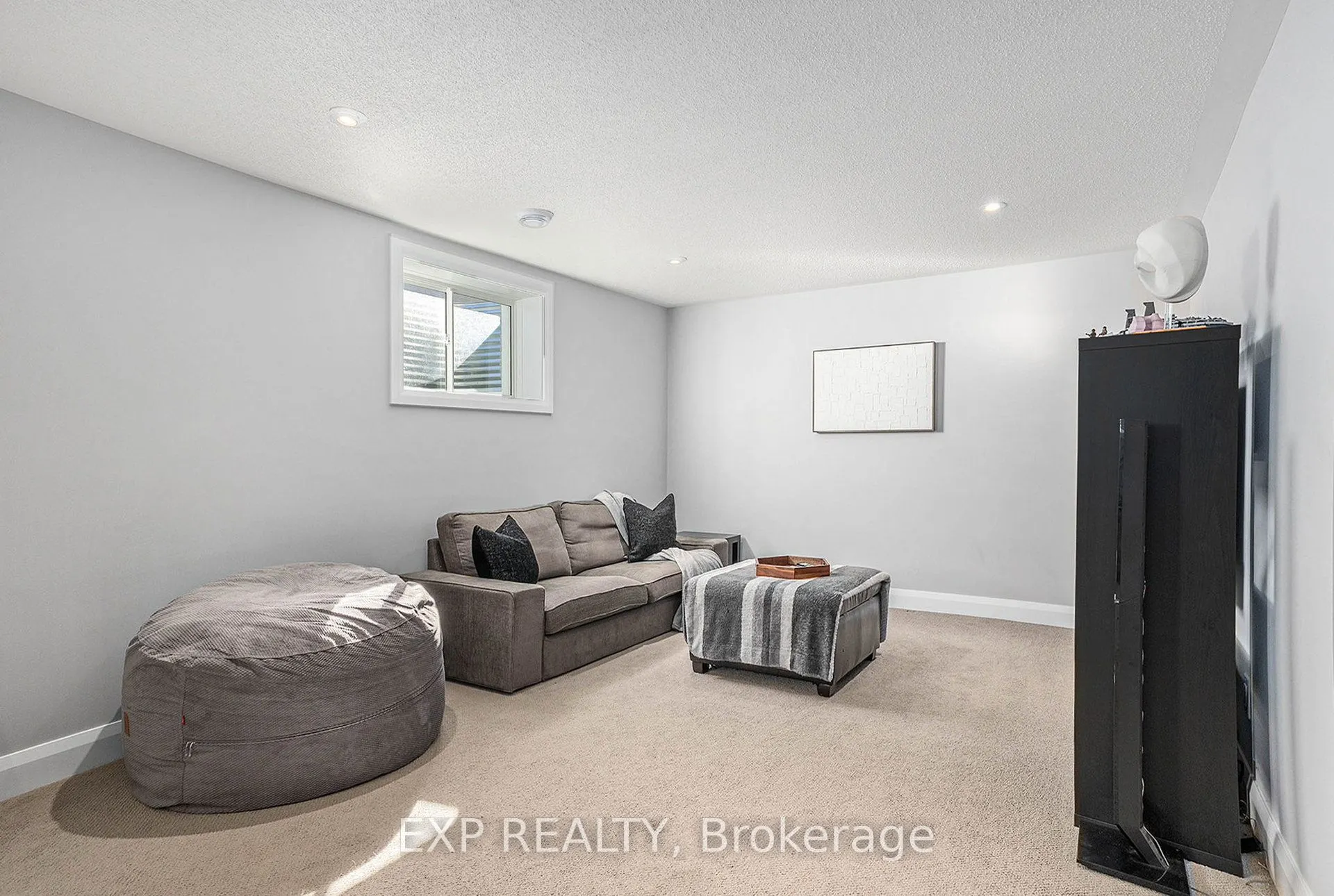 125 Stonemeadow Drive