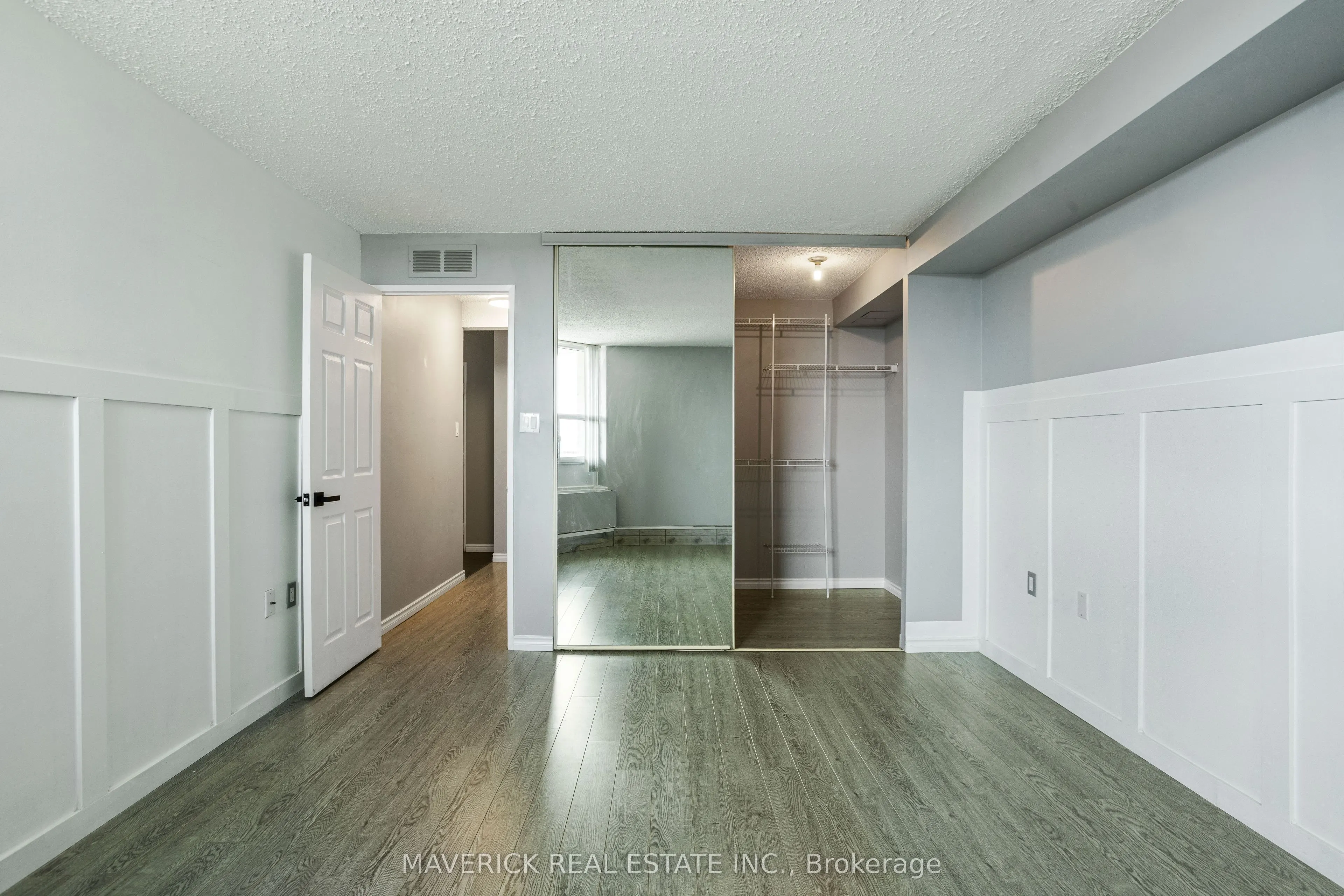 323 Colborne Street, #1405