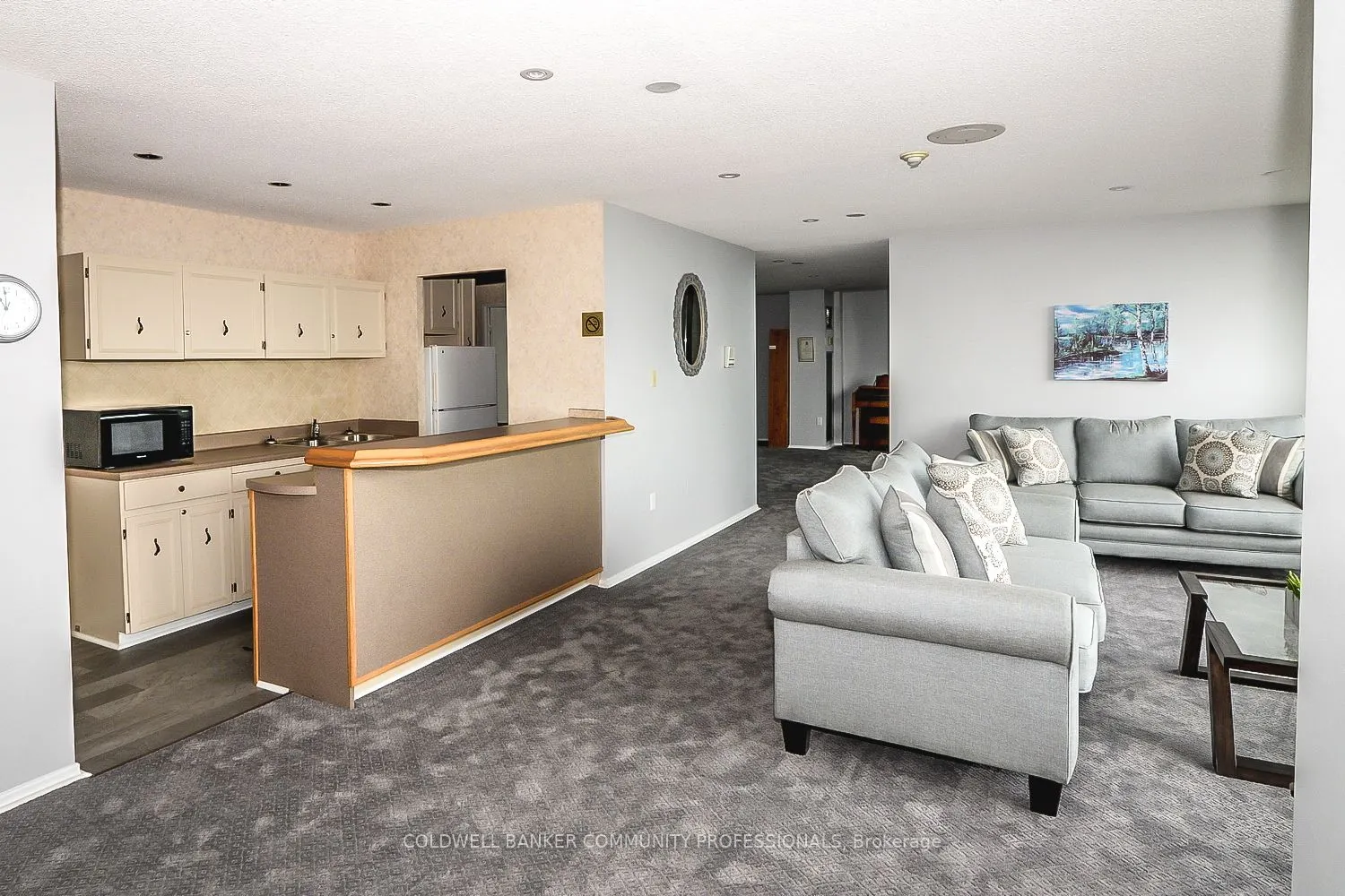 222 Jackson Street W, #606