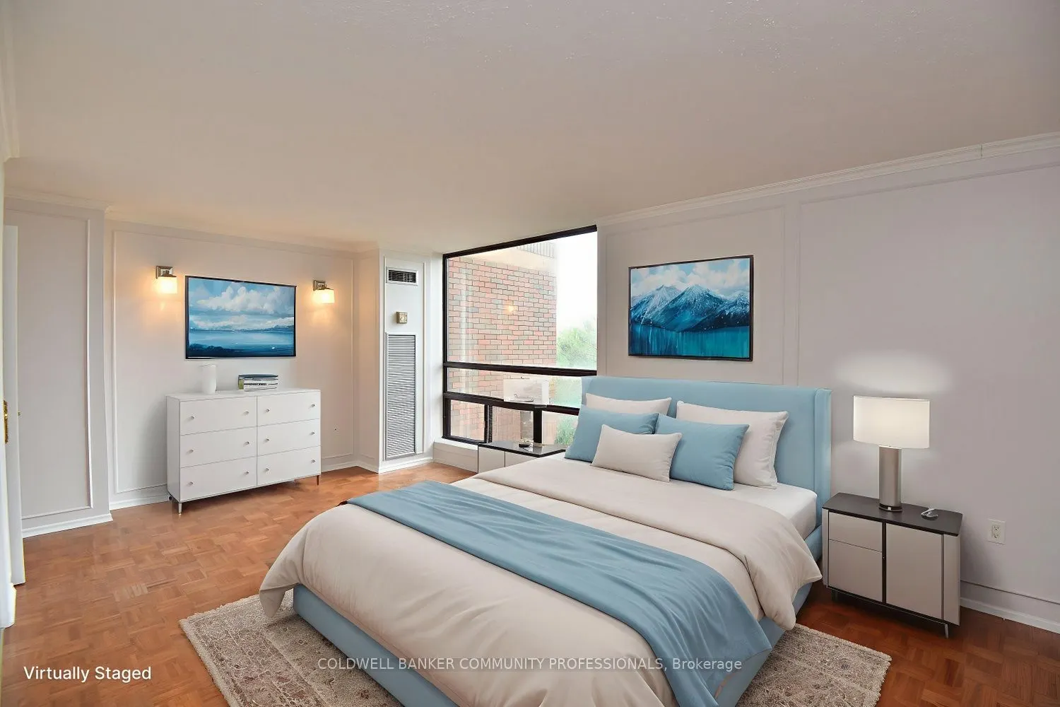 222 Jackson Street W, #606