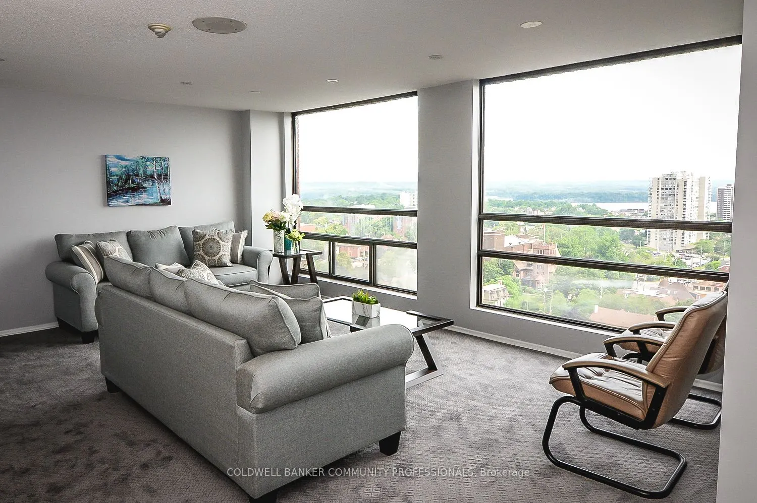 222 Jackson Street W, #606