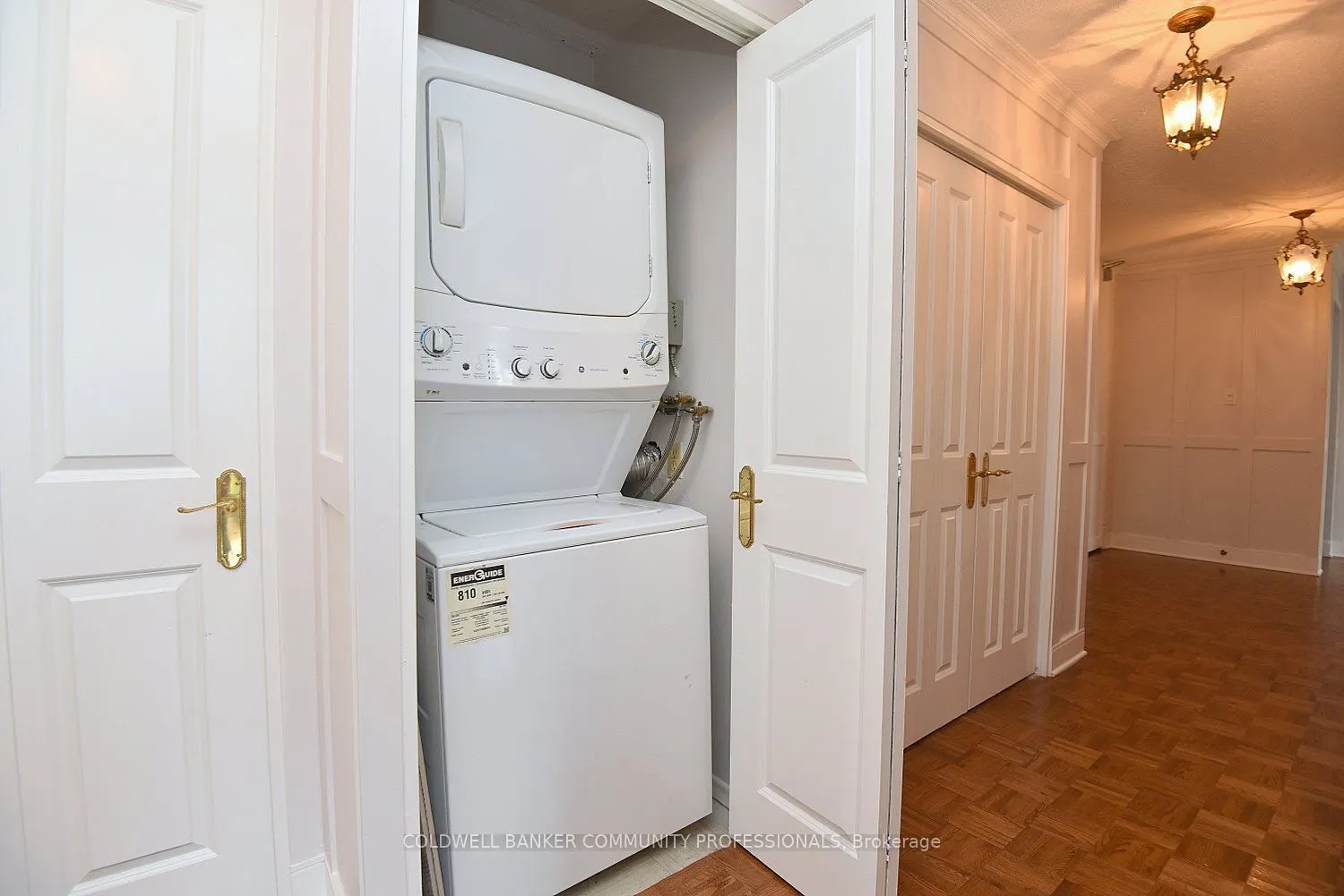 222 Jackson Street W, #606