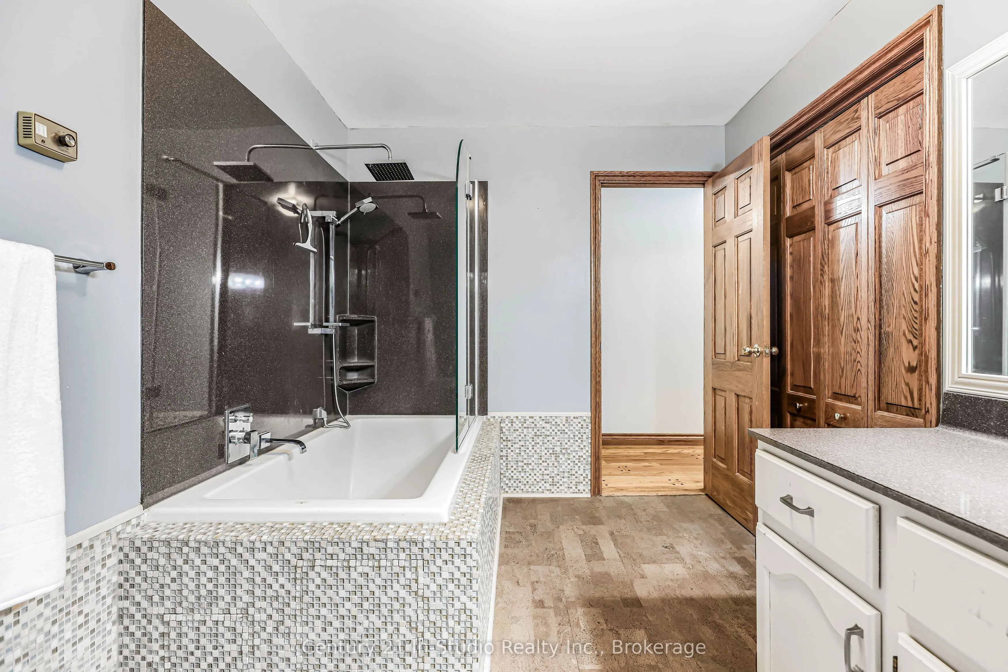 34 Southampton Parkway