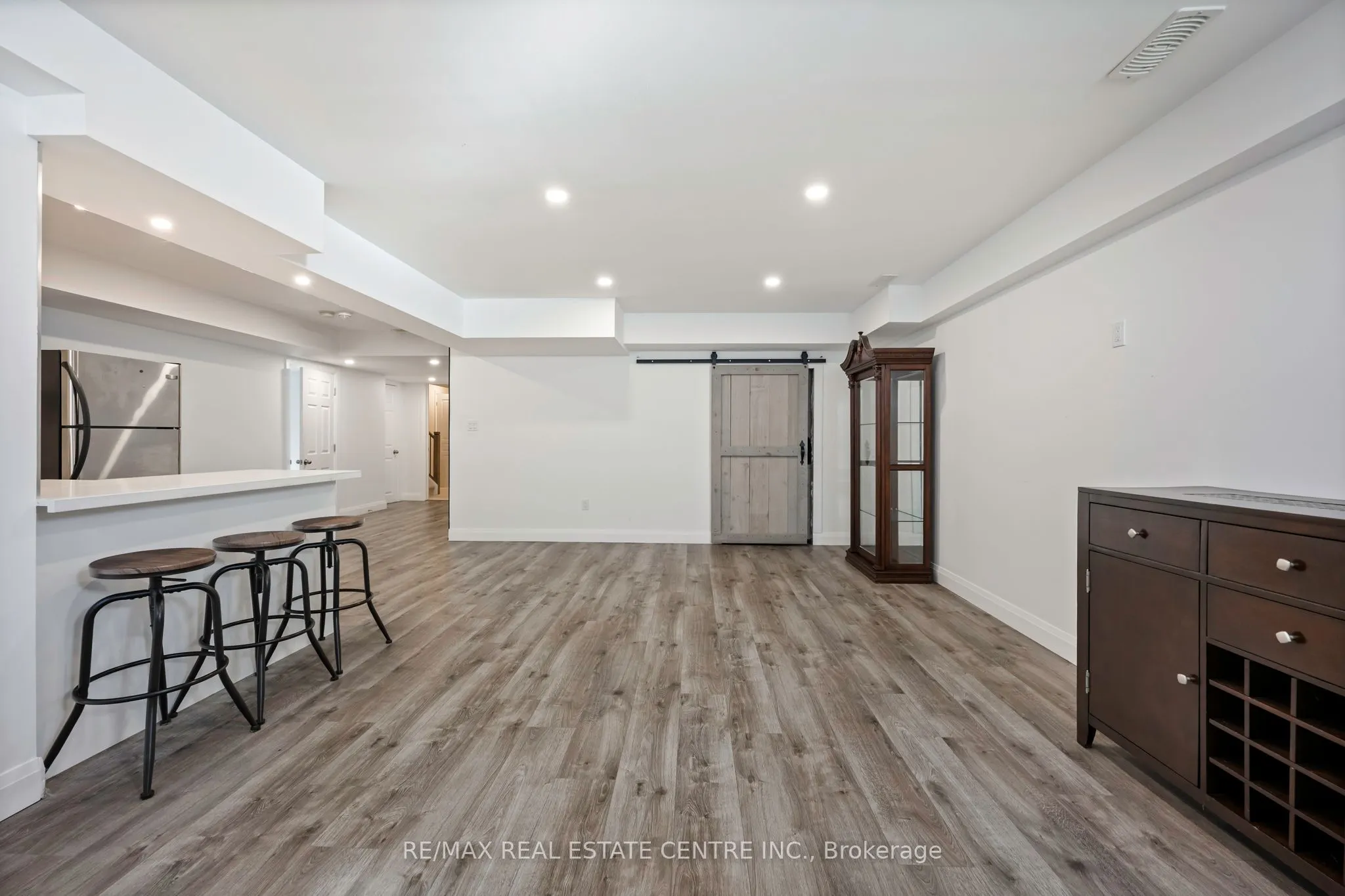 27 Hilborn Street