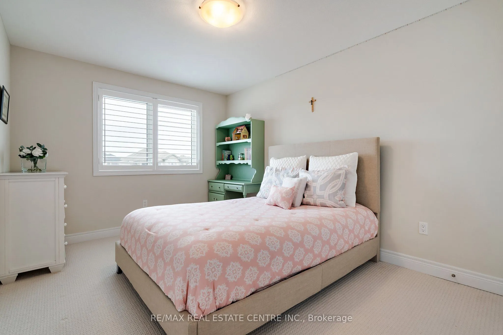 27 Hilborn Street