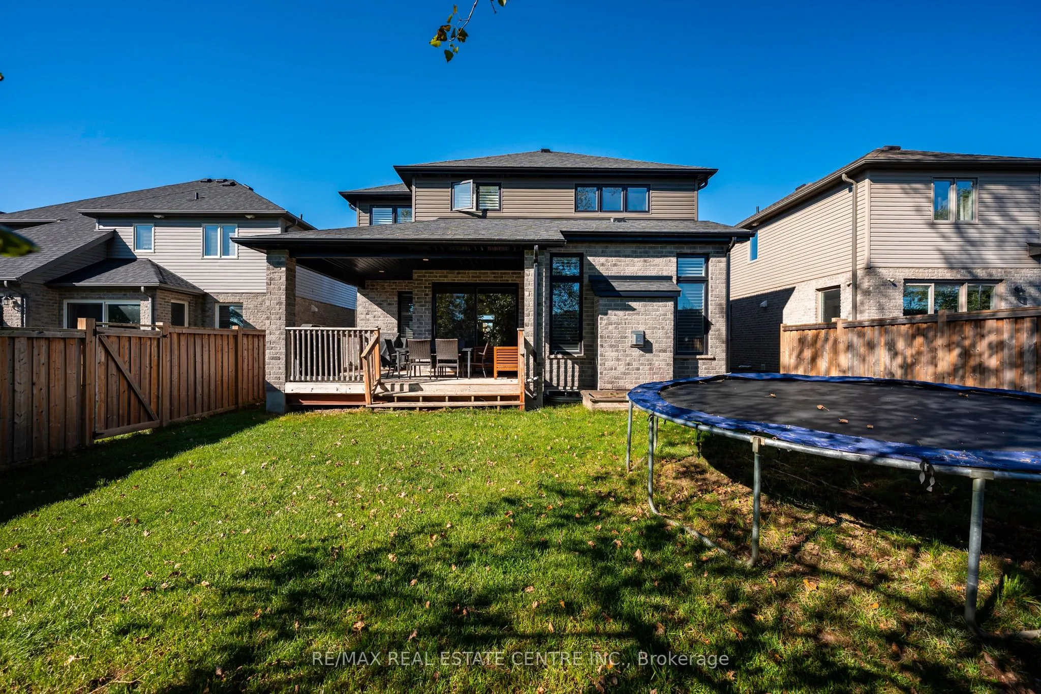 27 Hilborn Street