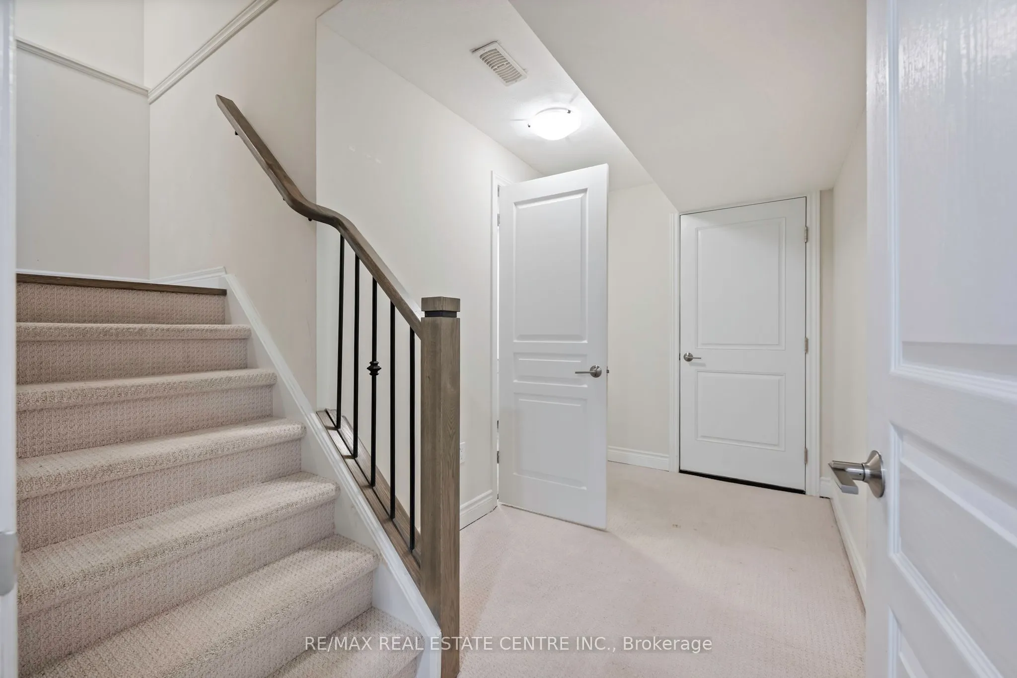 27 Hilborn Street