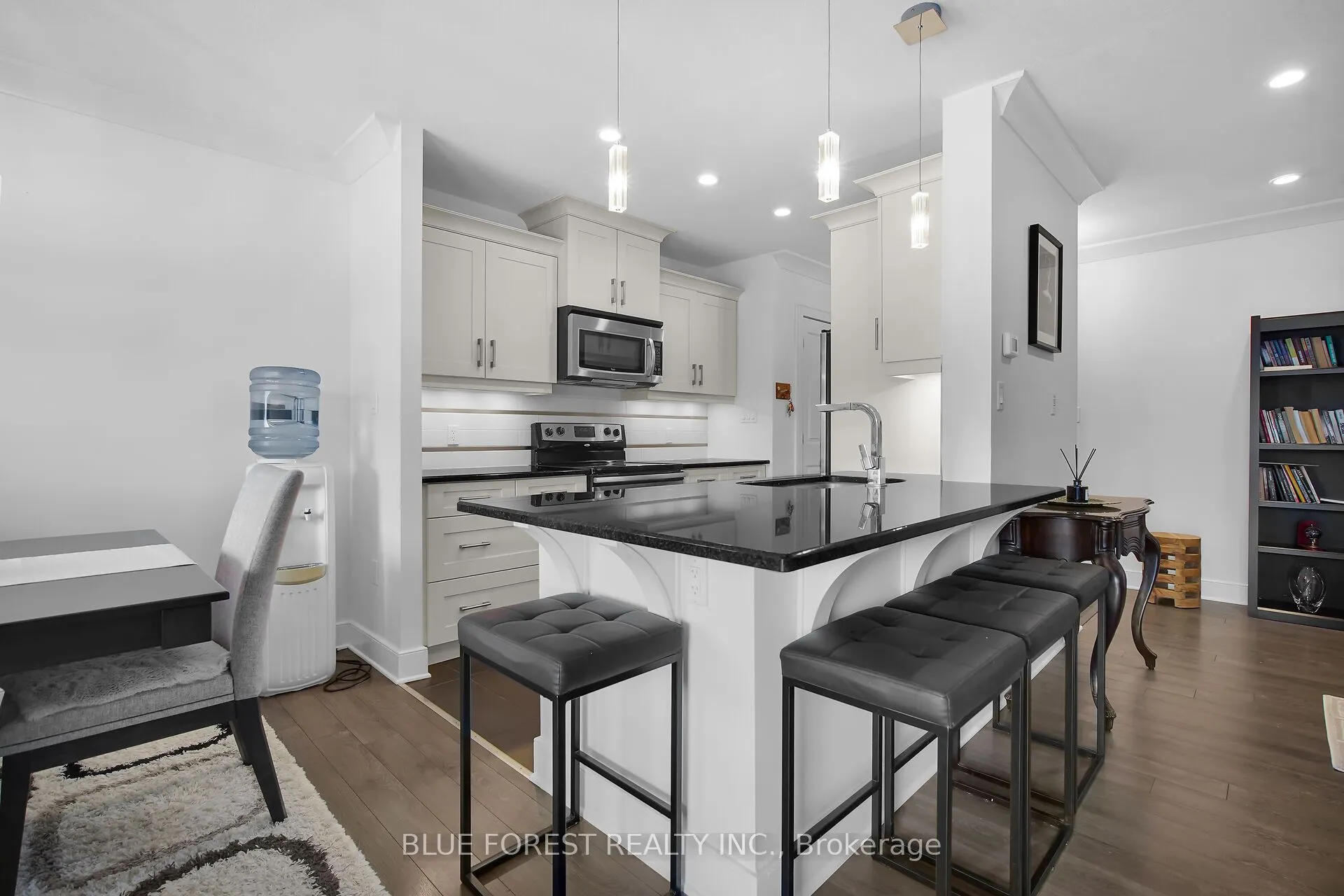 340 Sugarcreek Trail, #307