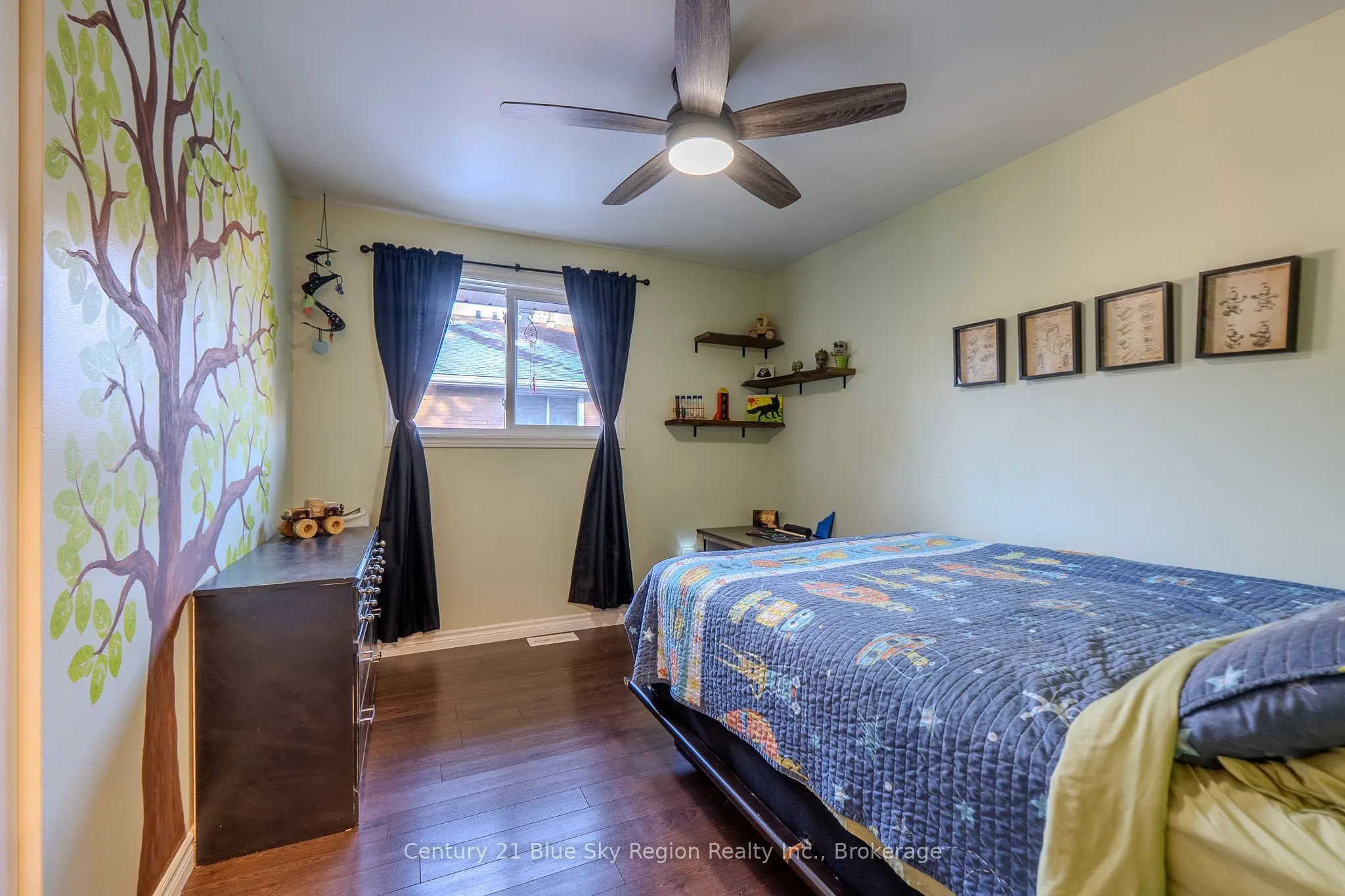 859 Tackaberry Drive