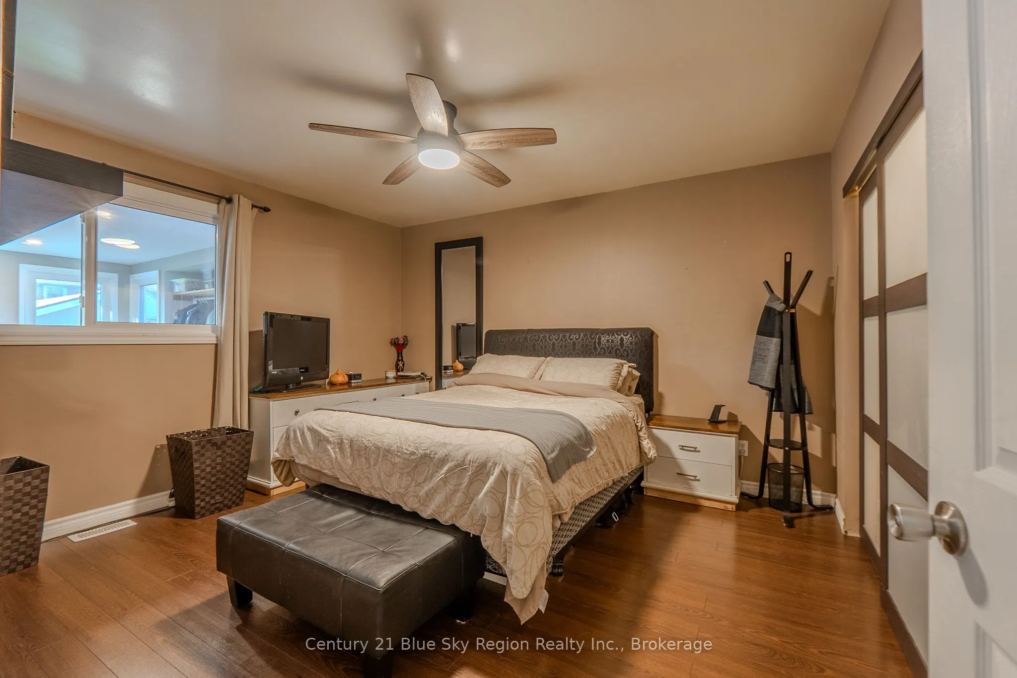 859 Tackaberry Drive