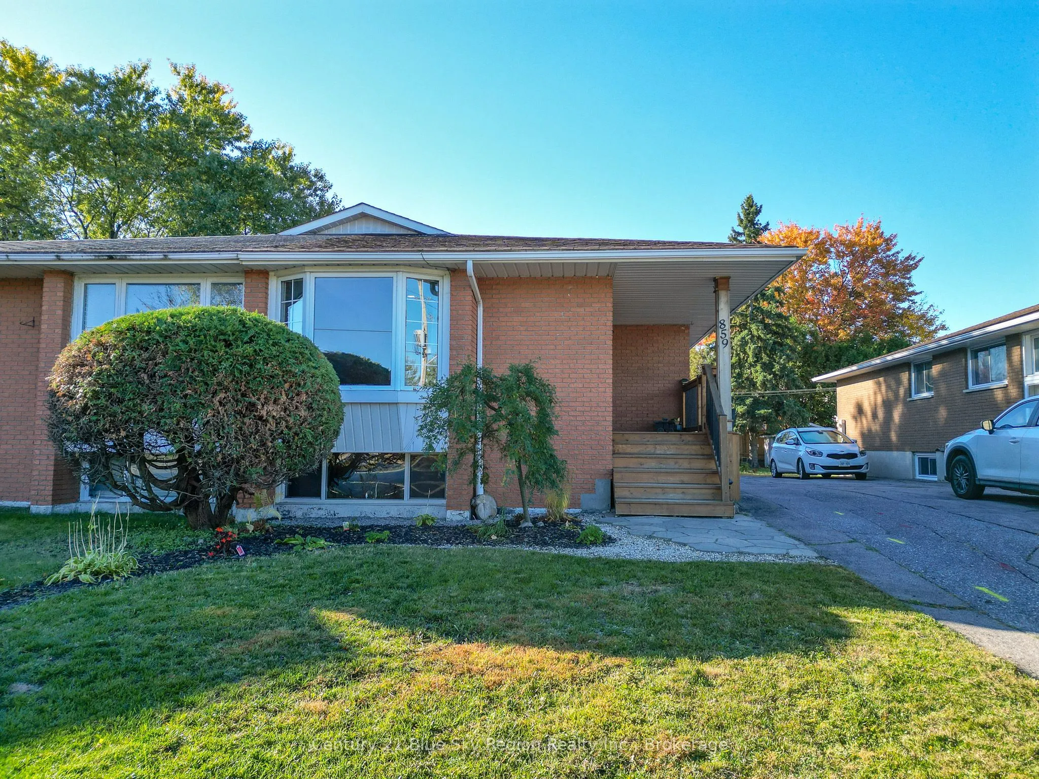 859 Tackaberry Drive