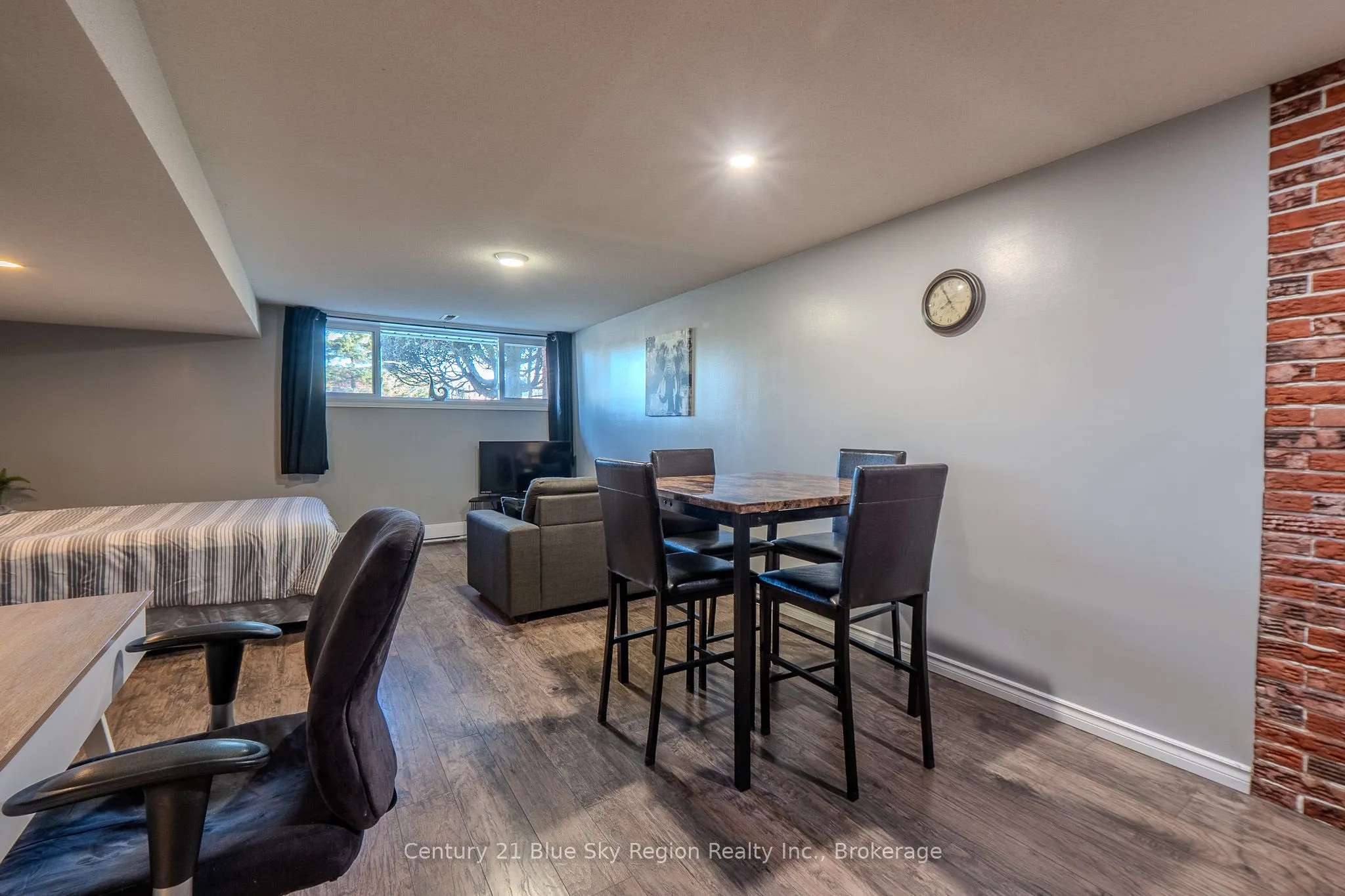 859 Tackaberry Drive