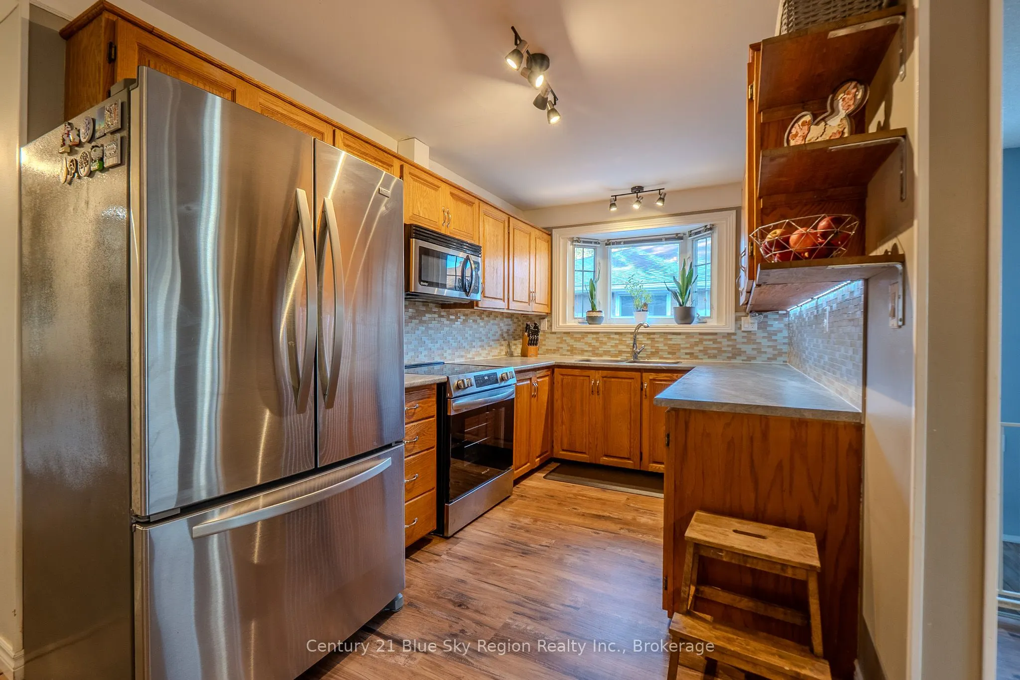 859 Tackaberry Drive