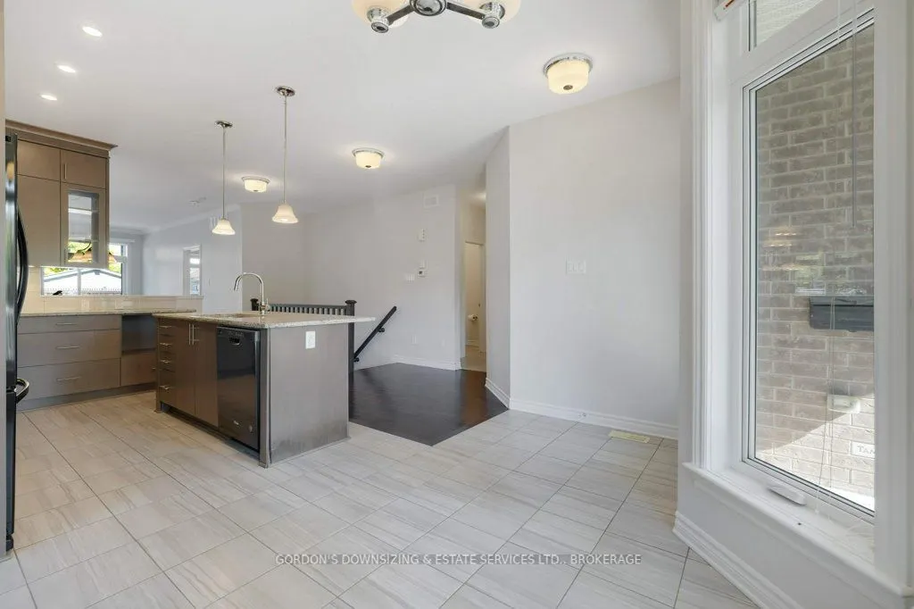 281 Brambling Way