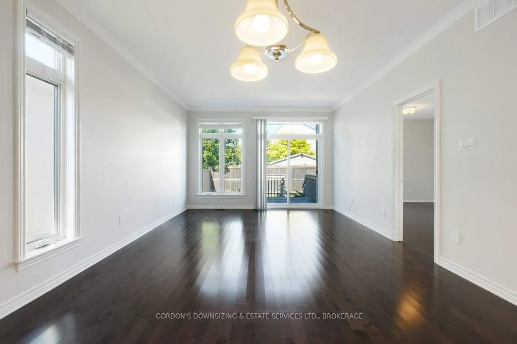 281 Brambling Way