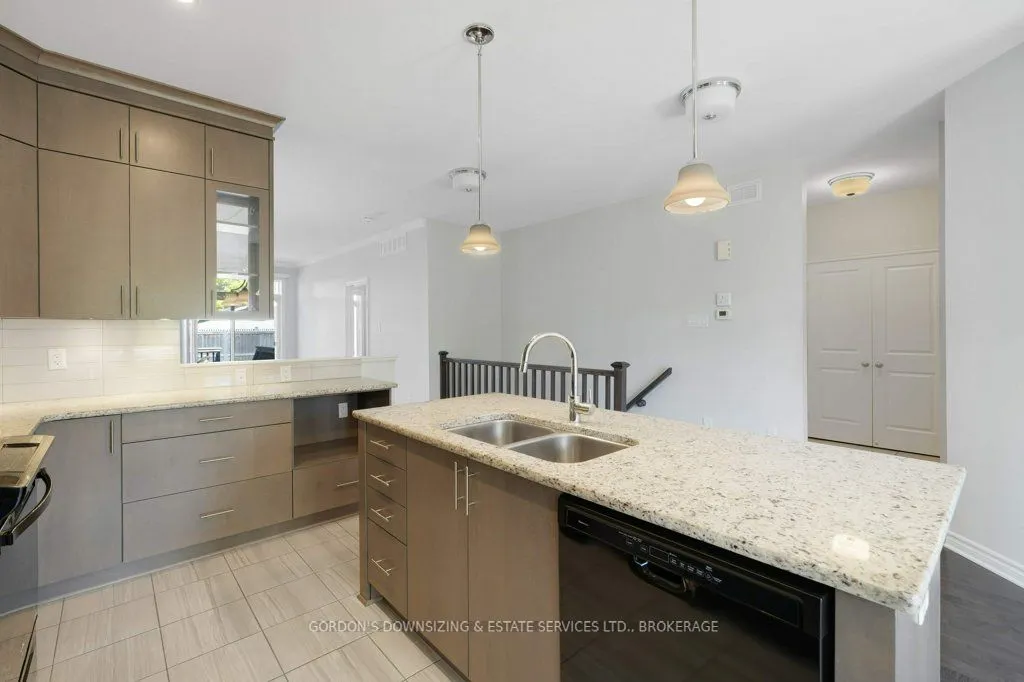 281 Brambling Way