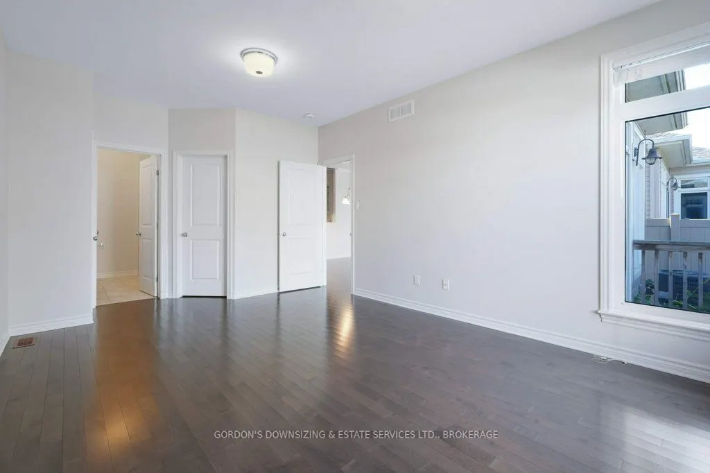 281 Brambling Way