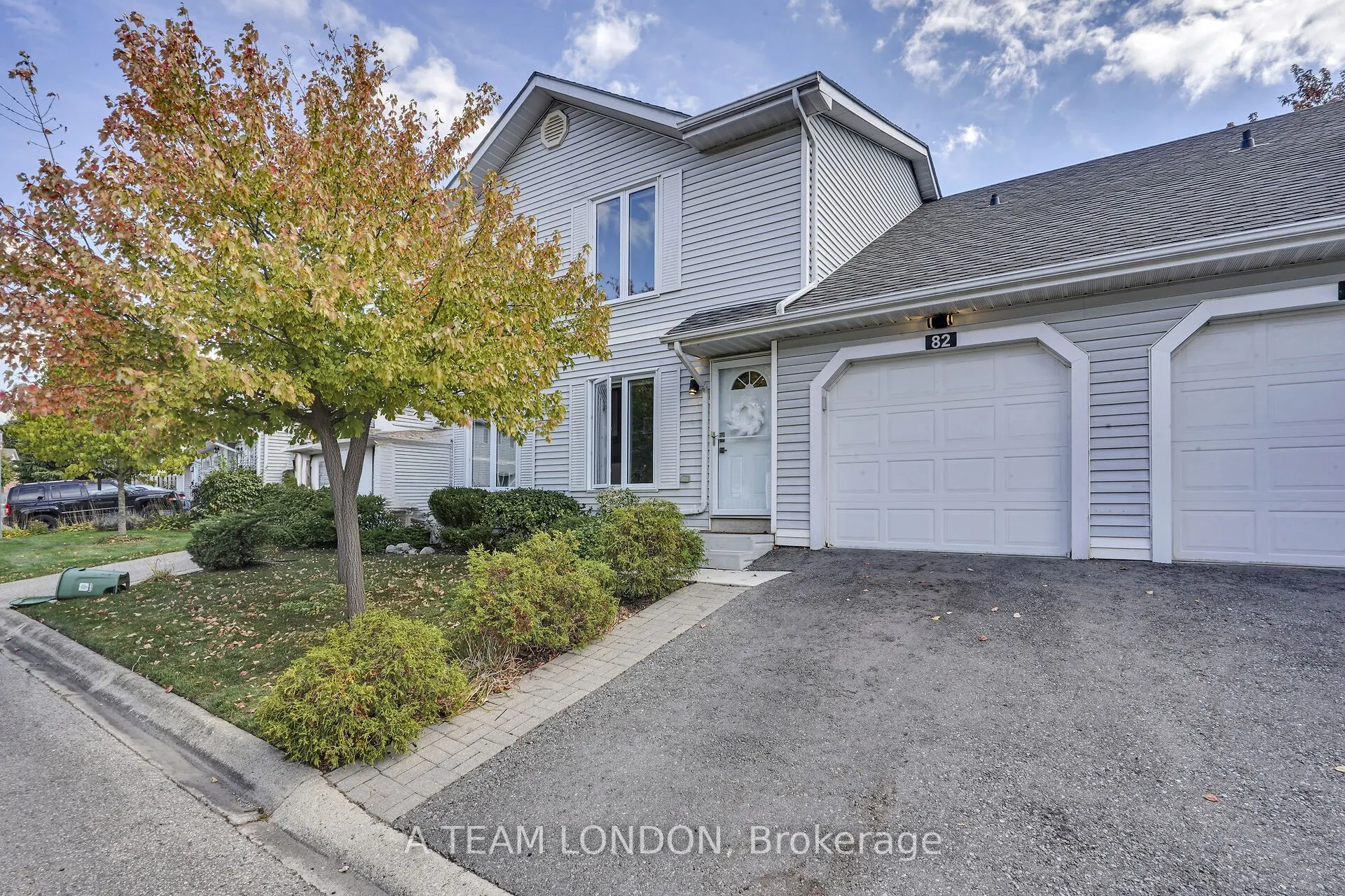 120 Centre Street, #82