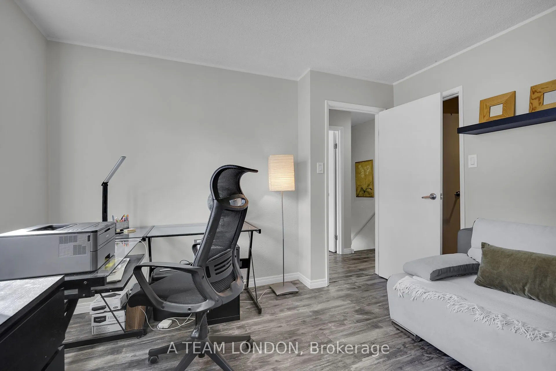 120 Centre Street, #82