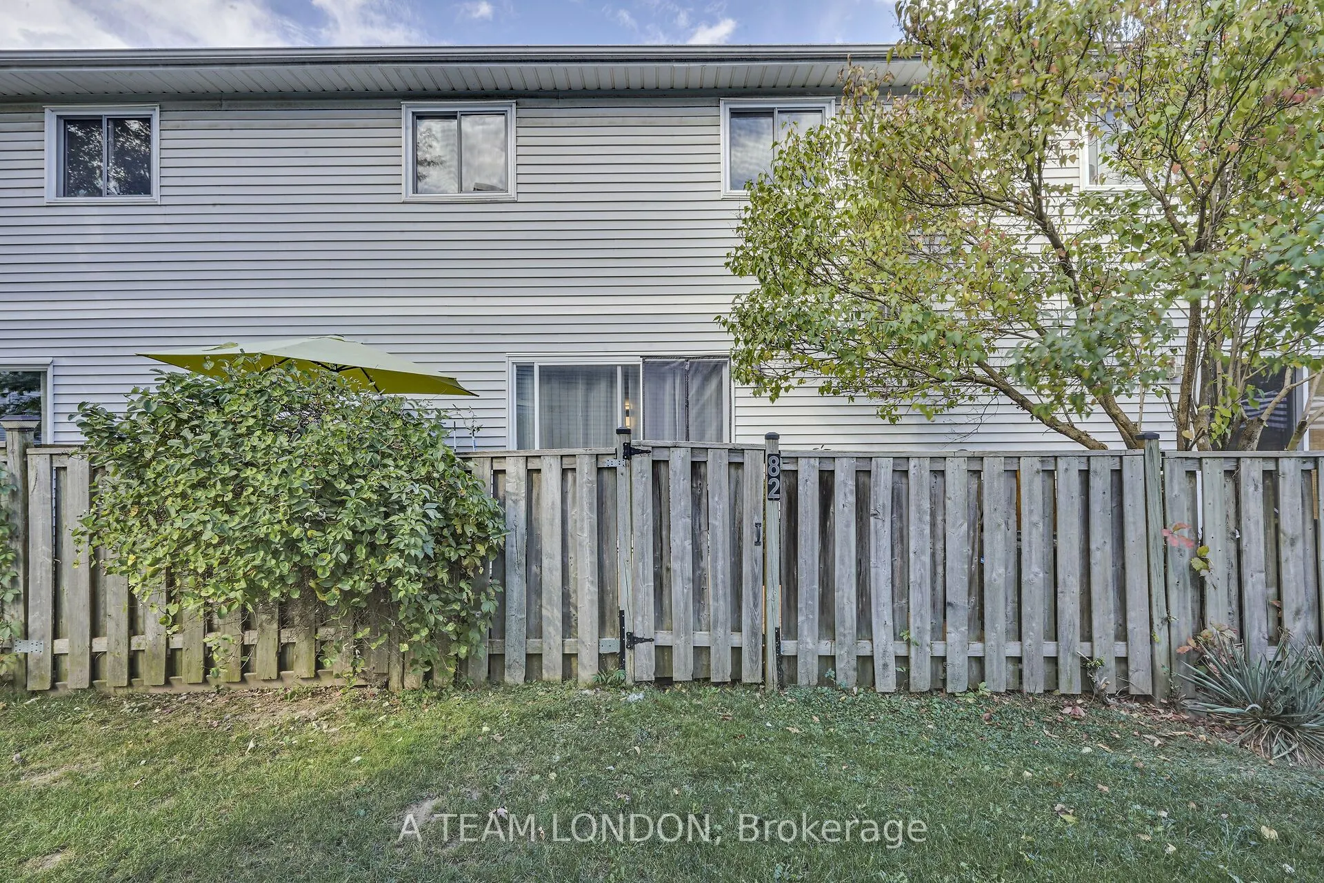 120 Centre Street, #82