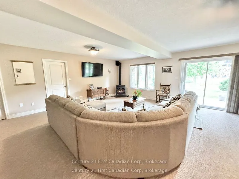 132 Robin Ridge Drive, #7