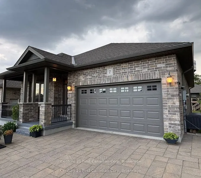 132 Robin Ridge Drive, #7