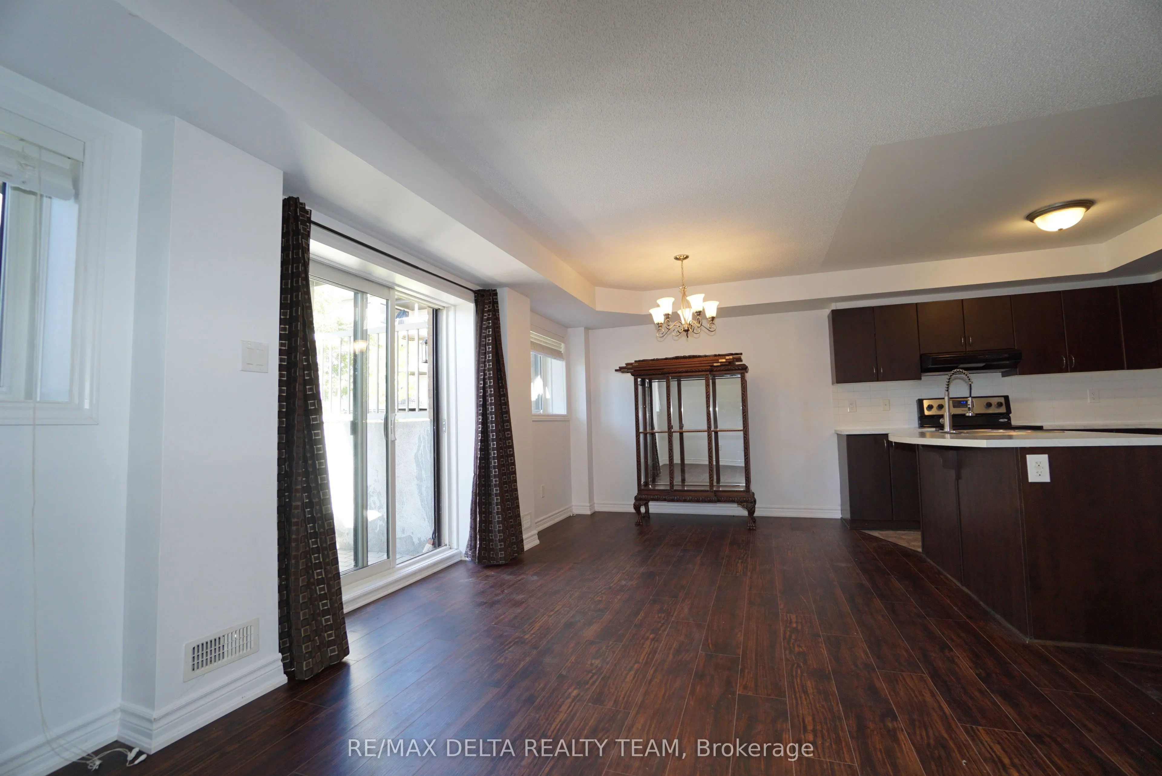 175 Bluestone Private, #1
