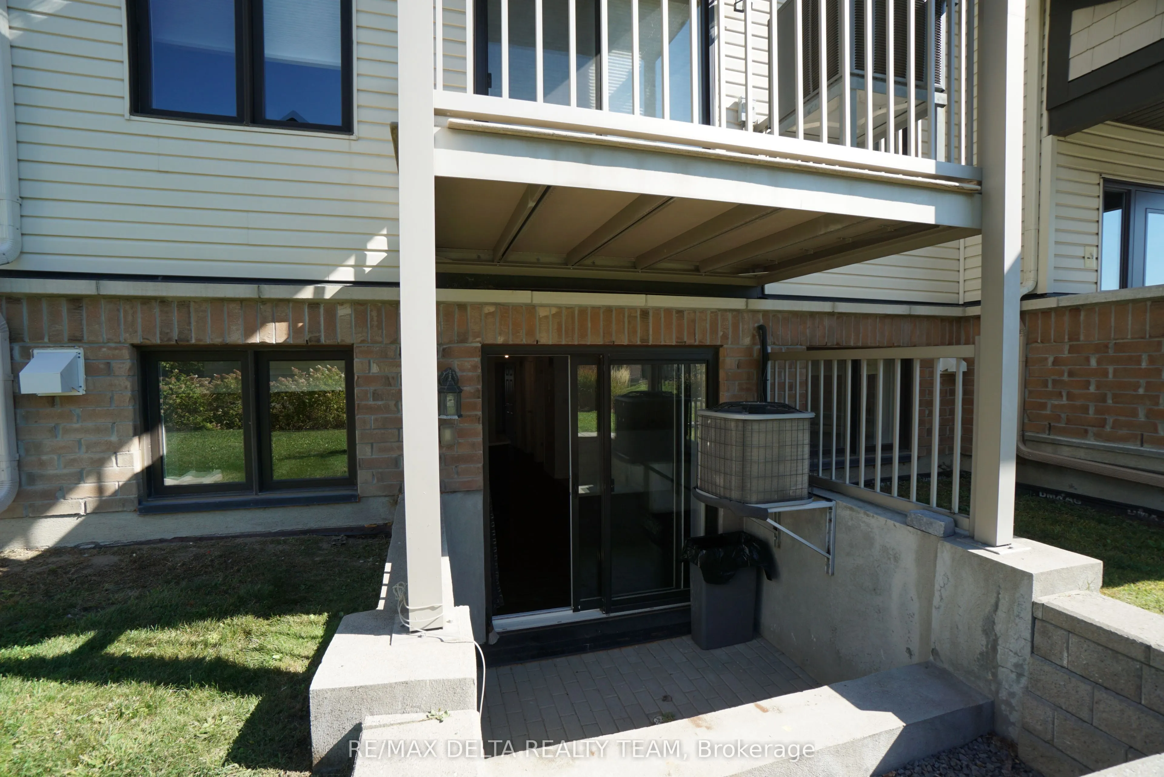 175 Bluestone Private, #1
