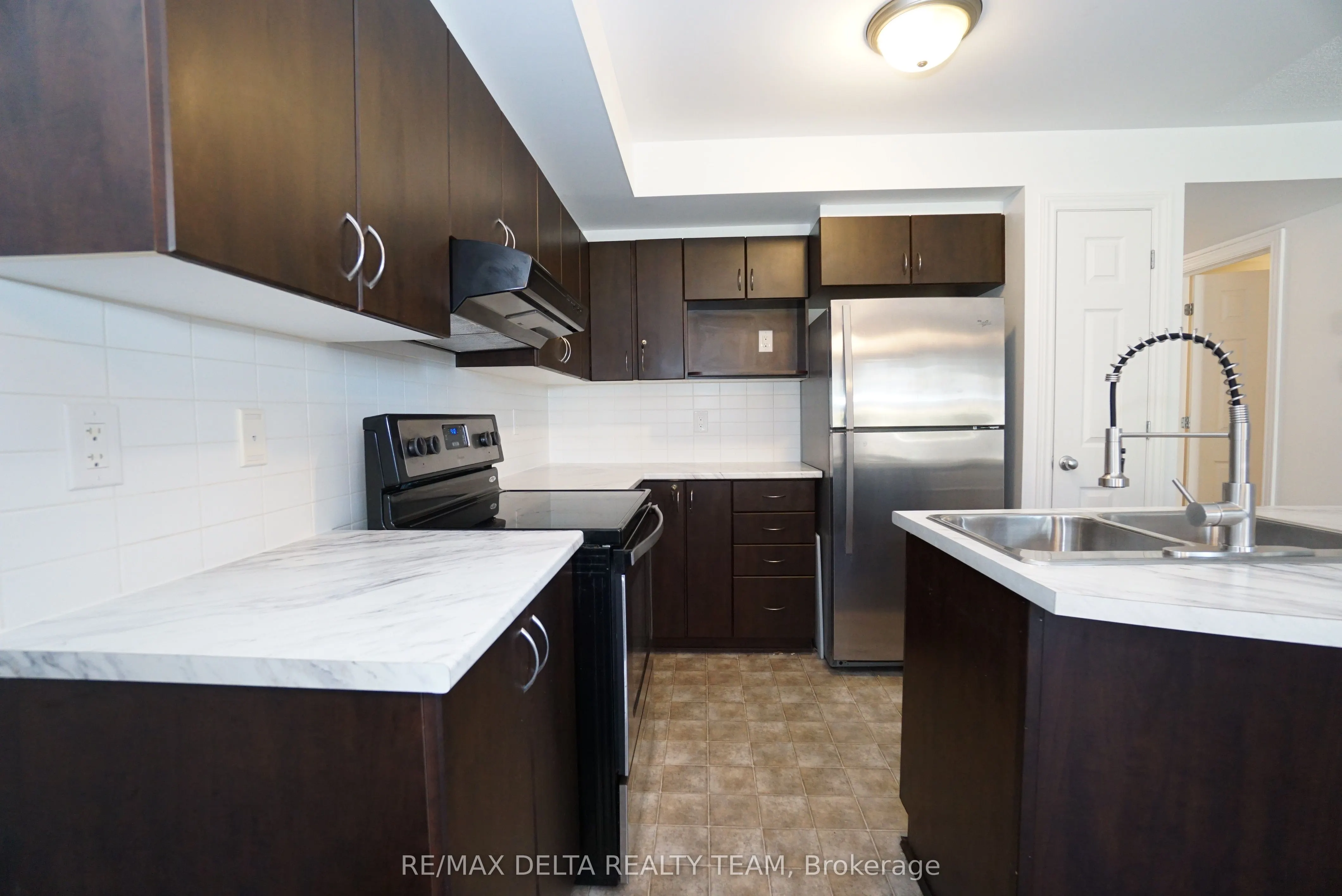 175 Bluestone Private, #1