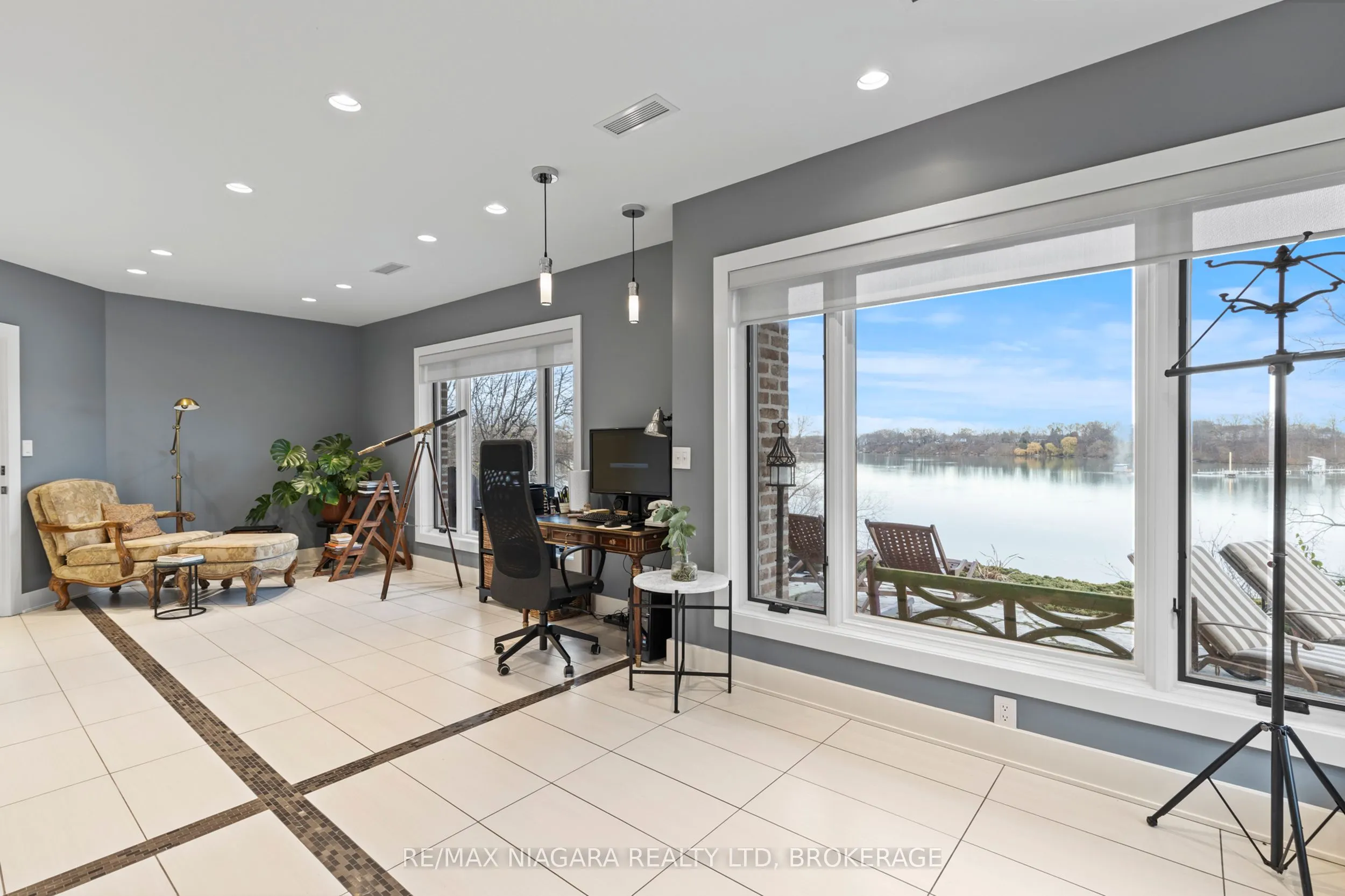 358C MARTINDALE Road