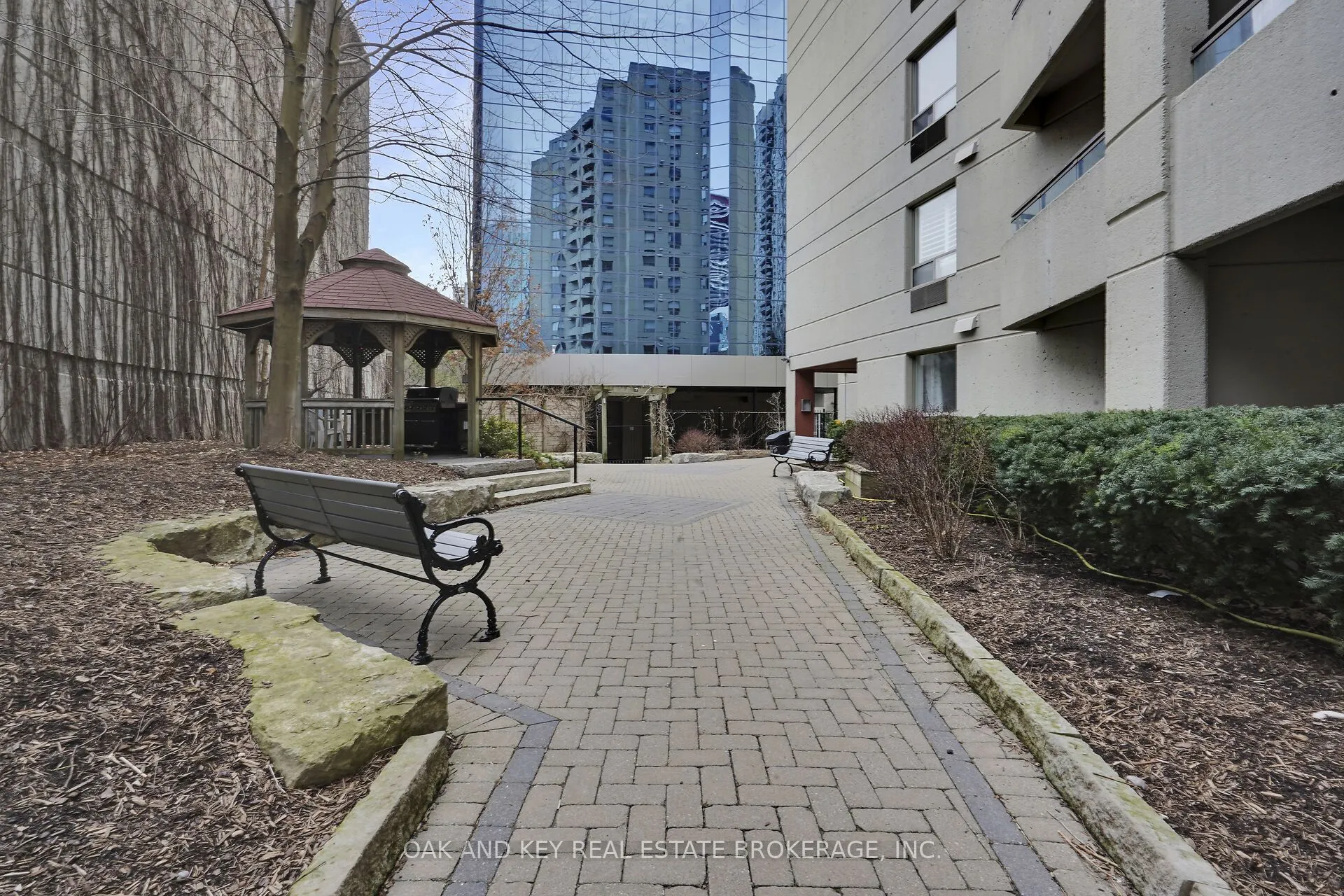500 Talbot Street, #1404